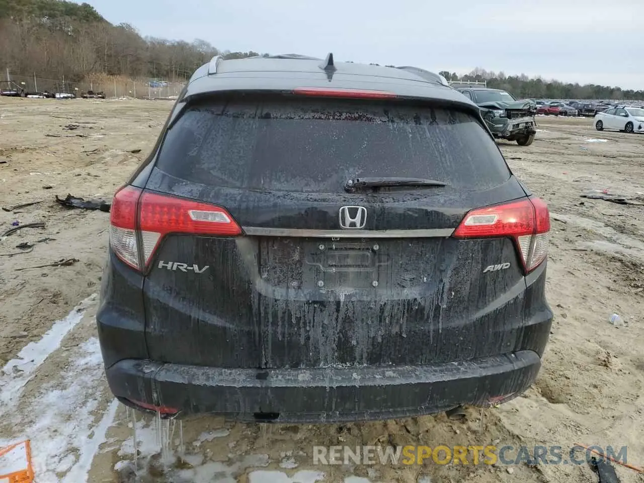 6 Photograph of a damaged car 3CZRU6H52MM726843 HONDA HR-V 2021