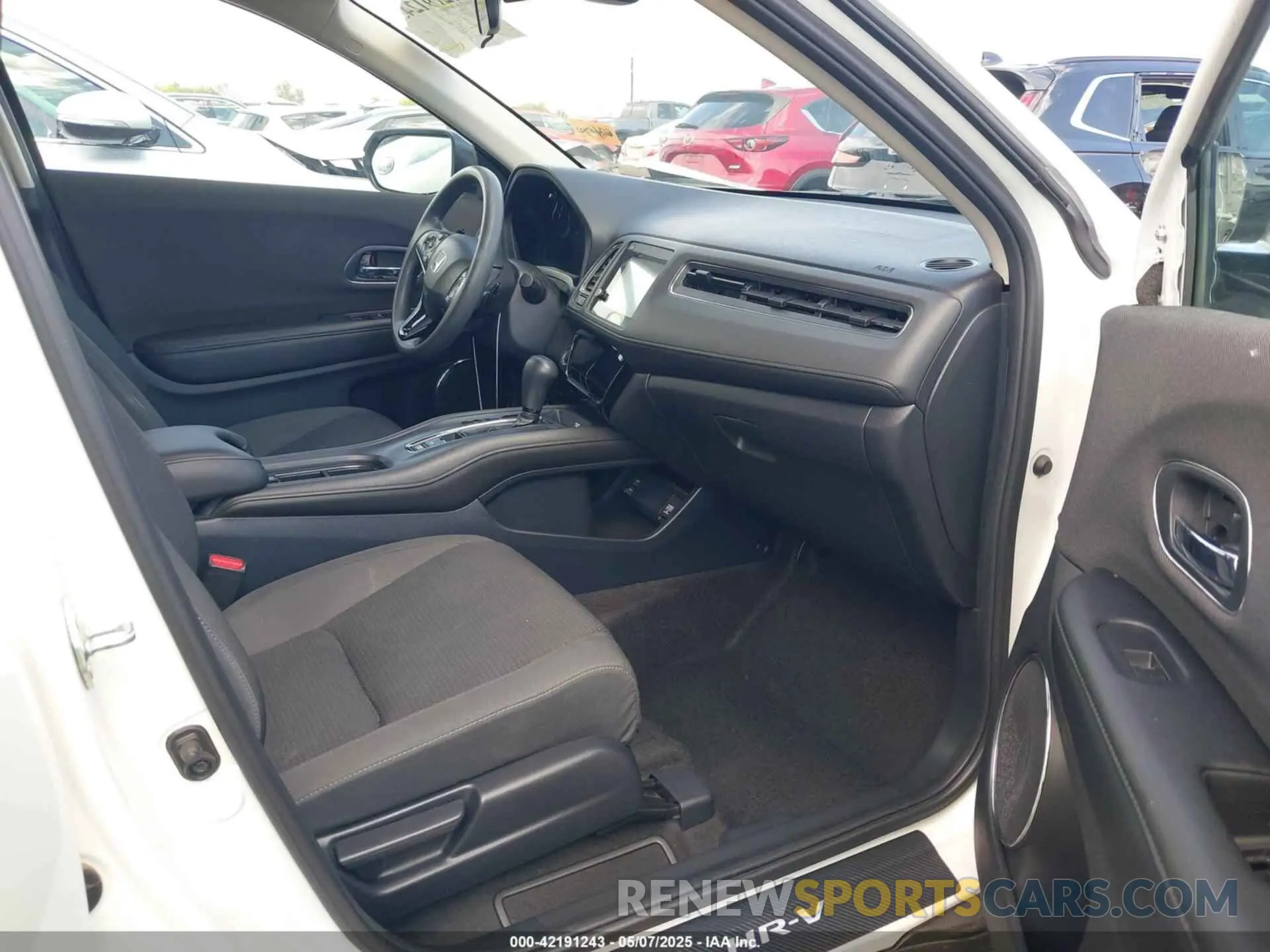 5 Photograph of a damaged car 3CZRU6H52MM752388 HONDA HR-V 2021