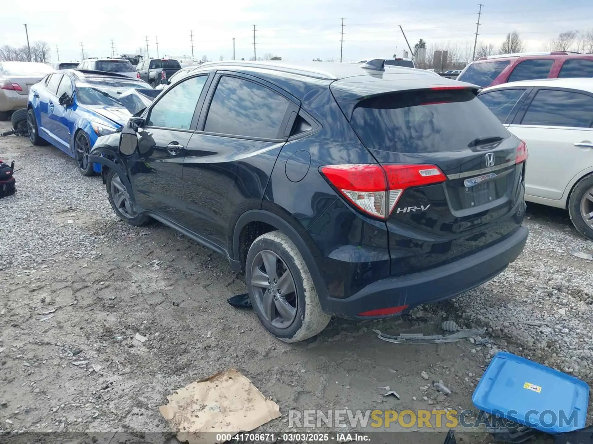 3 Photograph of a damaged car 3CZRU6H53MM754876 HONDA HR-V 2021