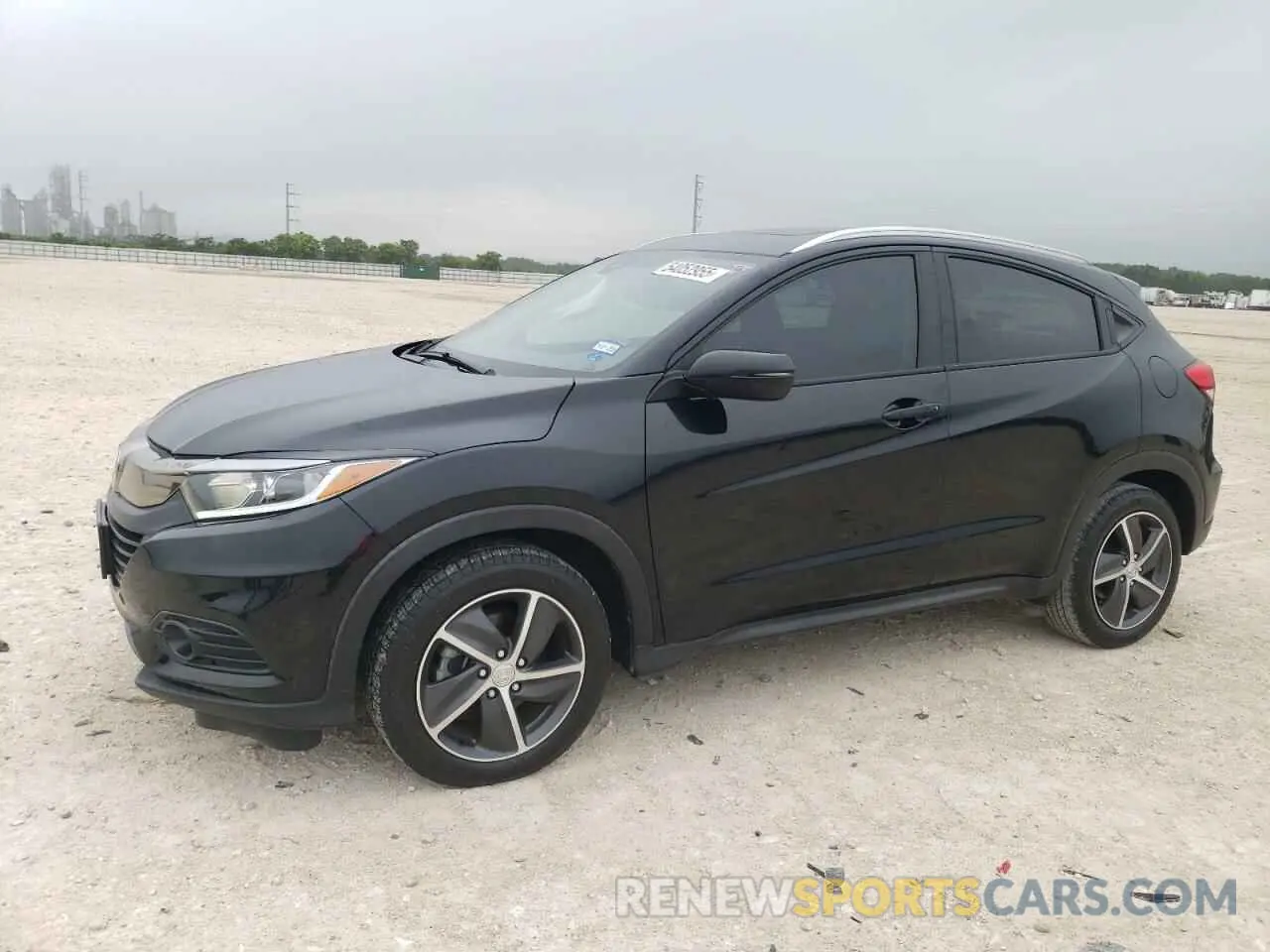 1 Photograph of a damaged car 3CZRU6H54MM706884 HONDA HR-V 2021
