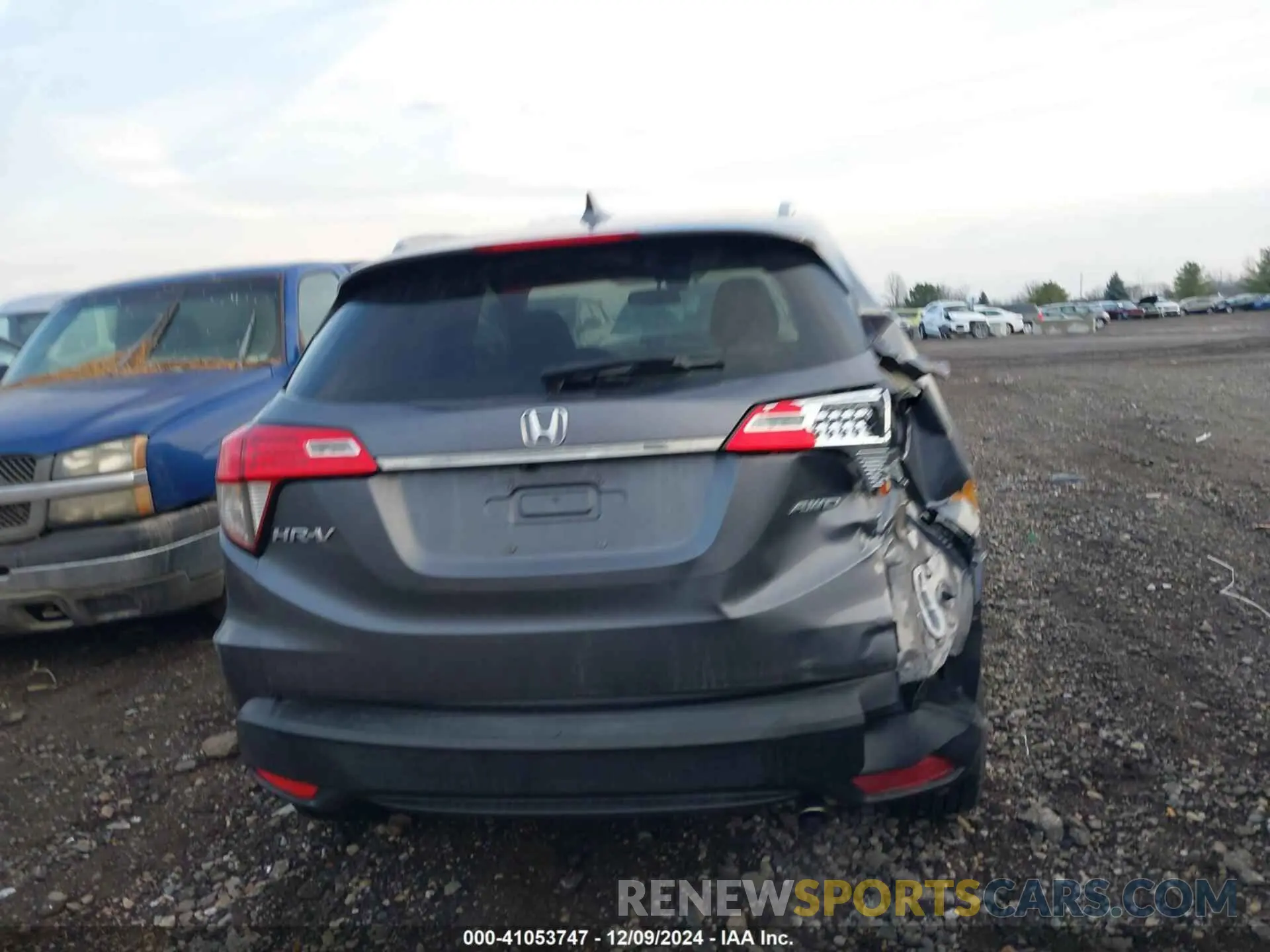 16 Photograph of a damaged car 3CZRU6H54MM713995 HONDA HR-V 2021