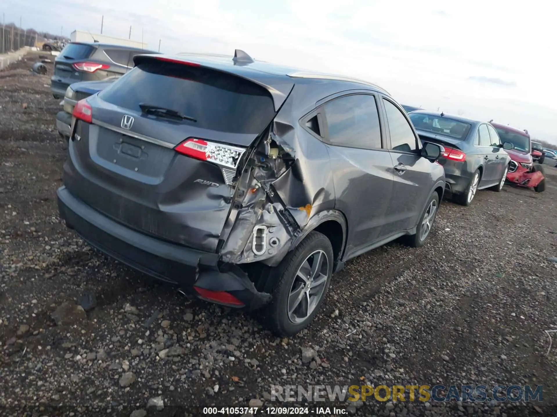 4 Photograph of a damaged car 3CZRU6H54MM713995 HONDA HR-V 2021