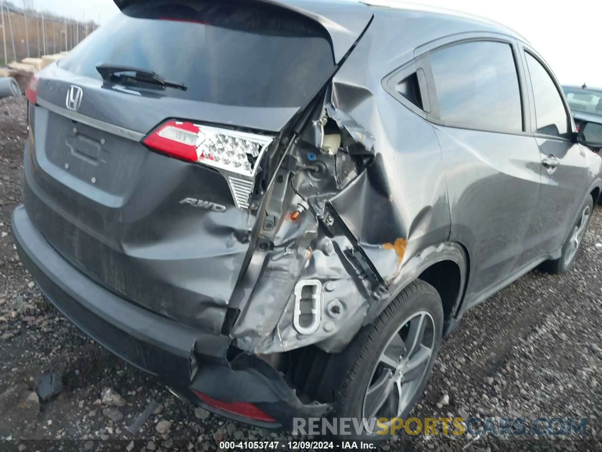 6 Photograph of a damaged car 3CZRU6H54MM713995 HONDA HR-V 2021