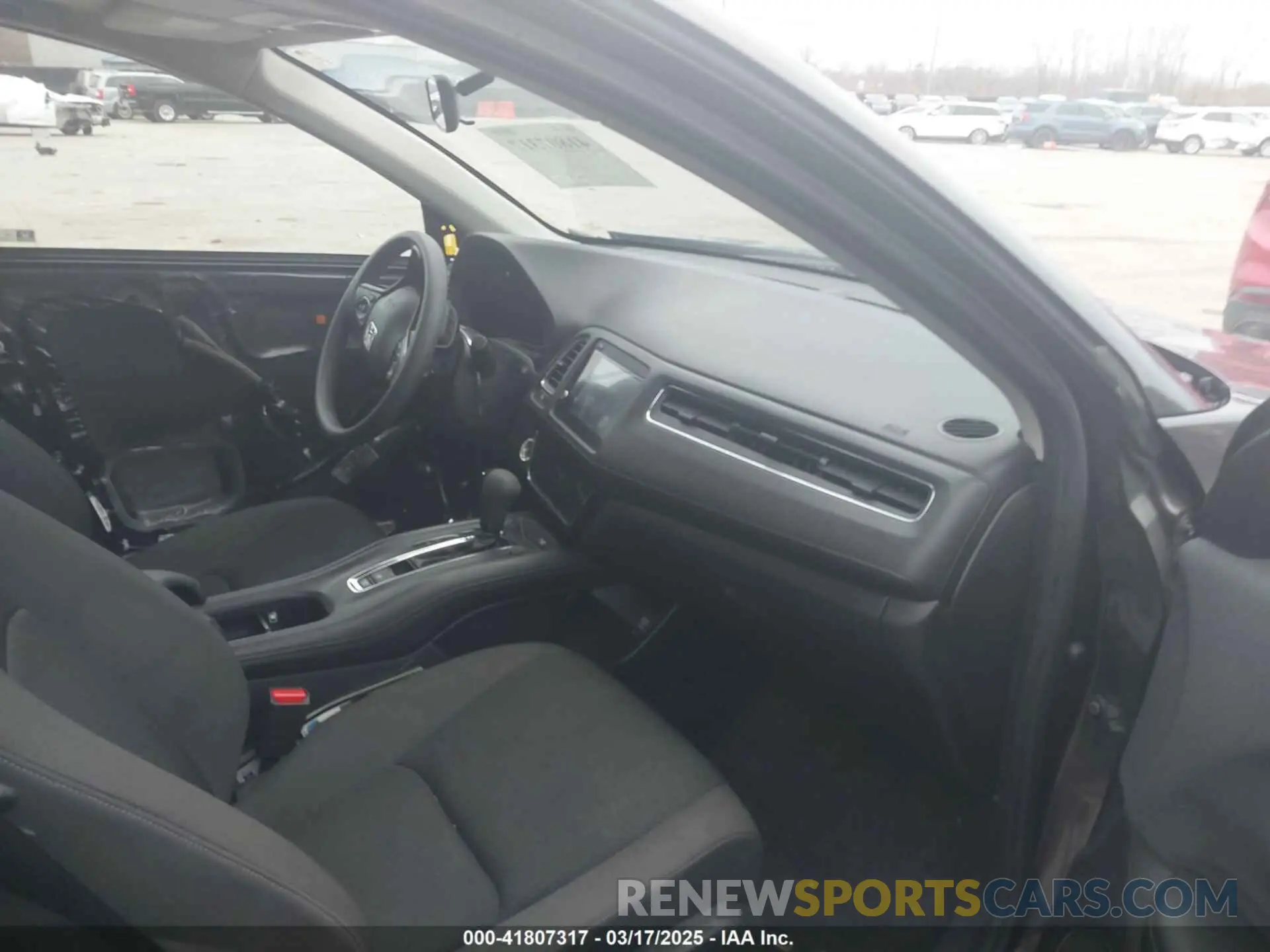 5 Photograph of a damaged car 3CZRU6H54MM726181 HONDA HR-V 2021