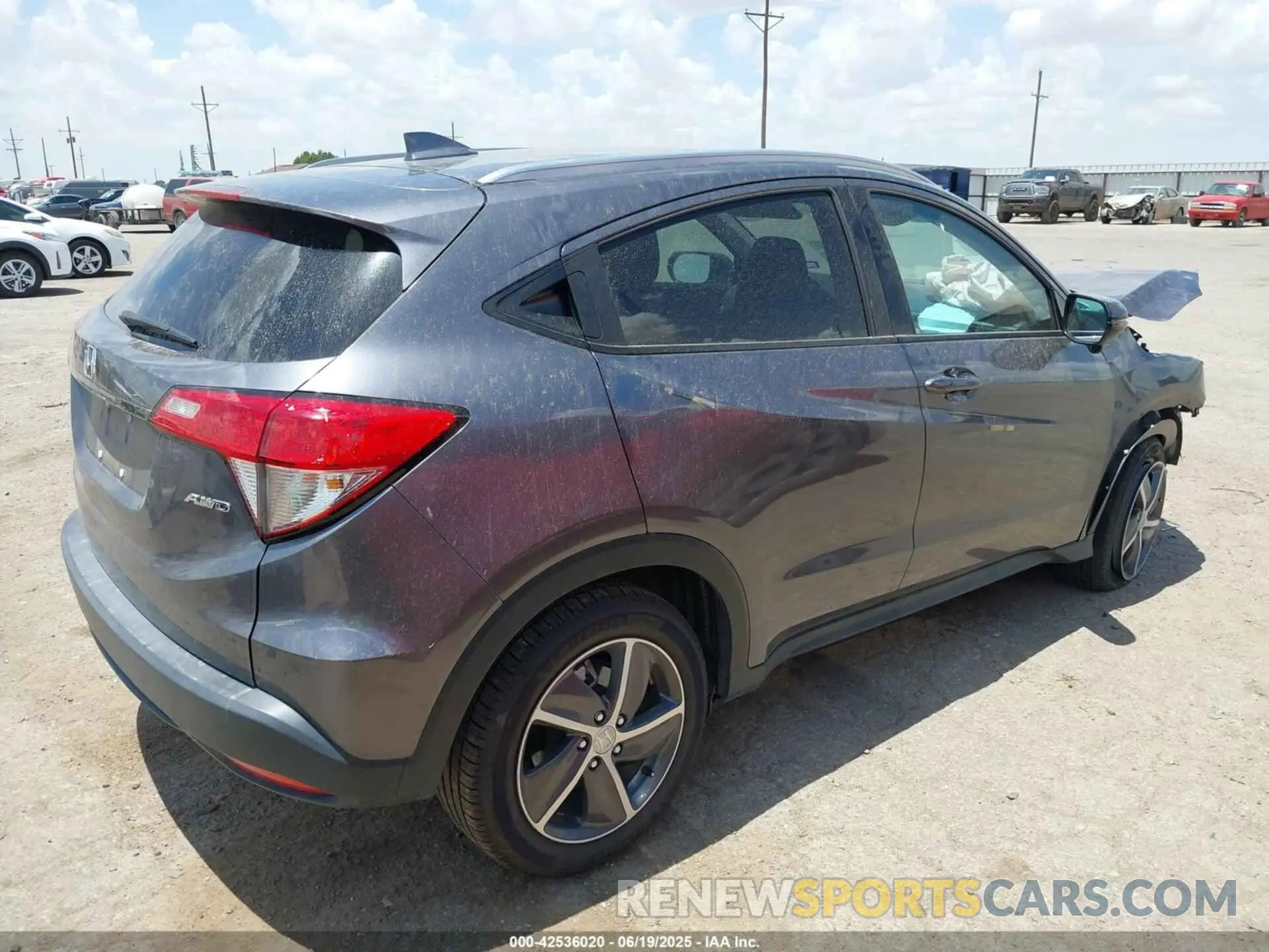 4 Photograph of a damaged car 3CZRU6H54MM752375 HONDA HR-V 2021