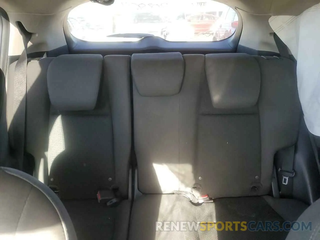10 Photograph of a damaged car 3CZRU6H55MM703864 HONDA HR-V 2021