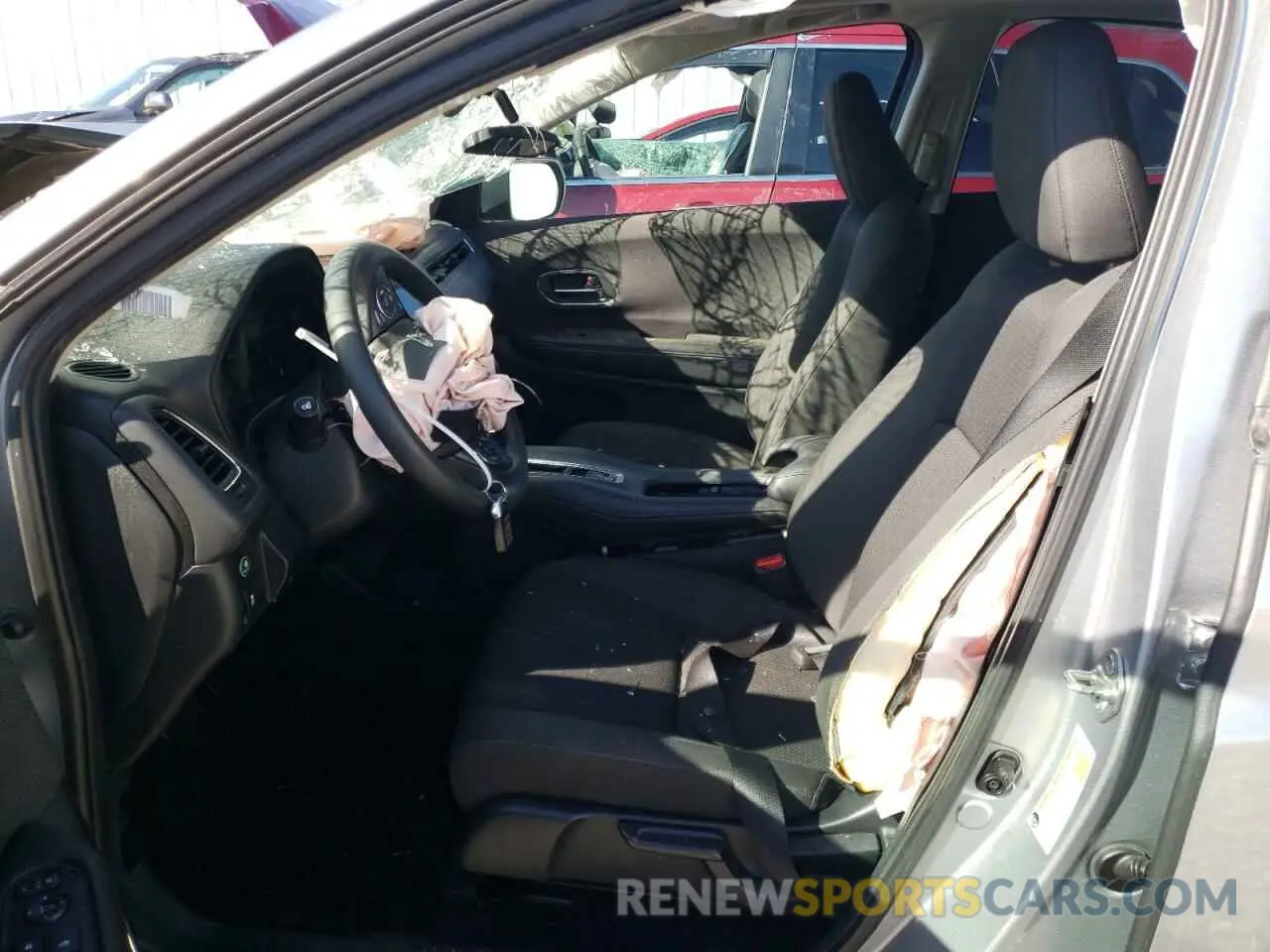 7 Photograph of a damaged car 3CZRU6H55MM703864 HONDA HR-V 2021