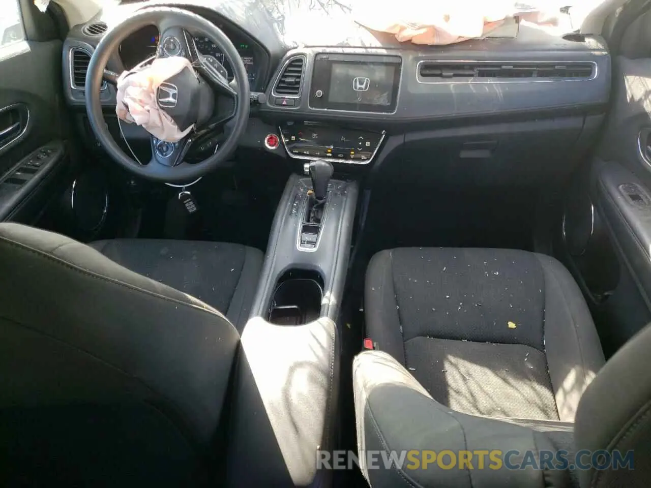 8 Photograph of a damaged car 3CZRU6H55MM703864 HONDA HR-V 2021