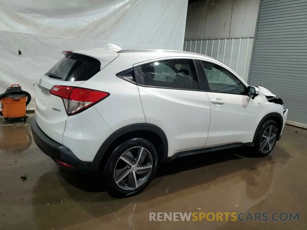 3 Photograph of a damaged car 3CZRU6H55MM706814 HONDA HR-V 2021