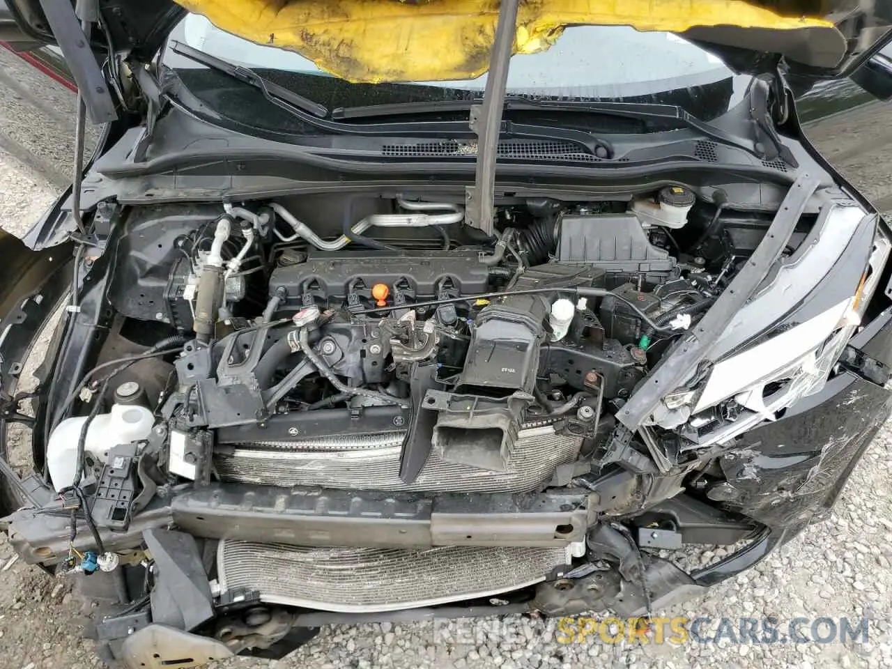 14 Photograph of a damaged car 3CZRU6H56MM717952 HONDA HR-V 2021