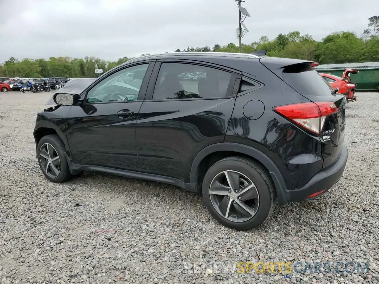 2 Photograph of a damaged car 3CZRU6H56MM717952 HONDA HR-V 2021
