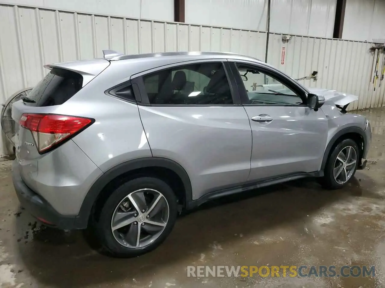 3 Photograph of a damaged car 3CZRU6H56MM750692 HONDA HR-V 2021