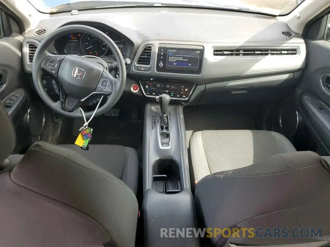 8 Photograph of a damaged car 3CZRU6H57MM720679 HONDA HR-V 2021
