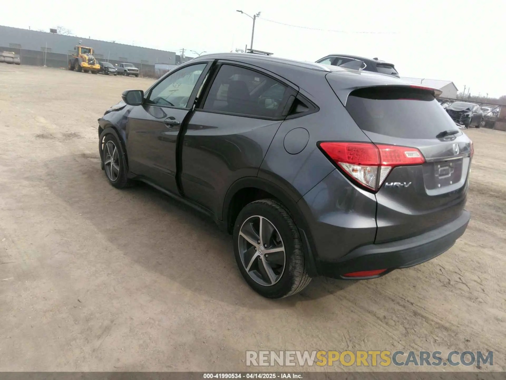 3 Photograph of a damaged car 3CZRU6H57MM729818 HONDA HR-V 2021