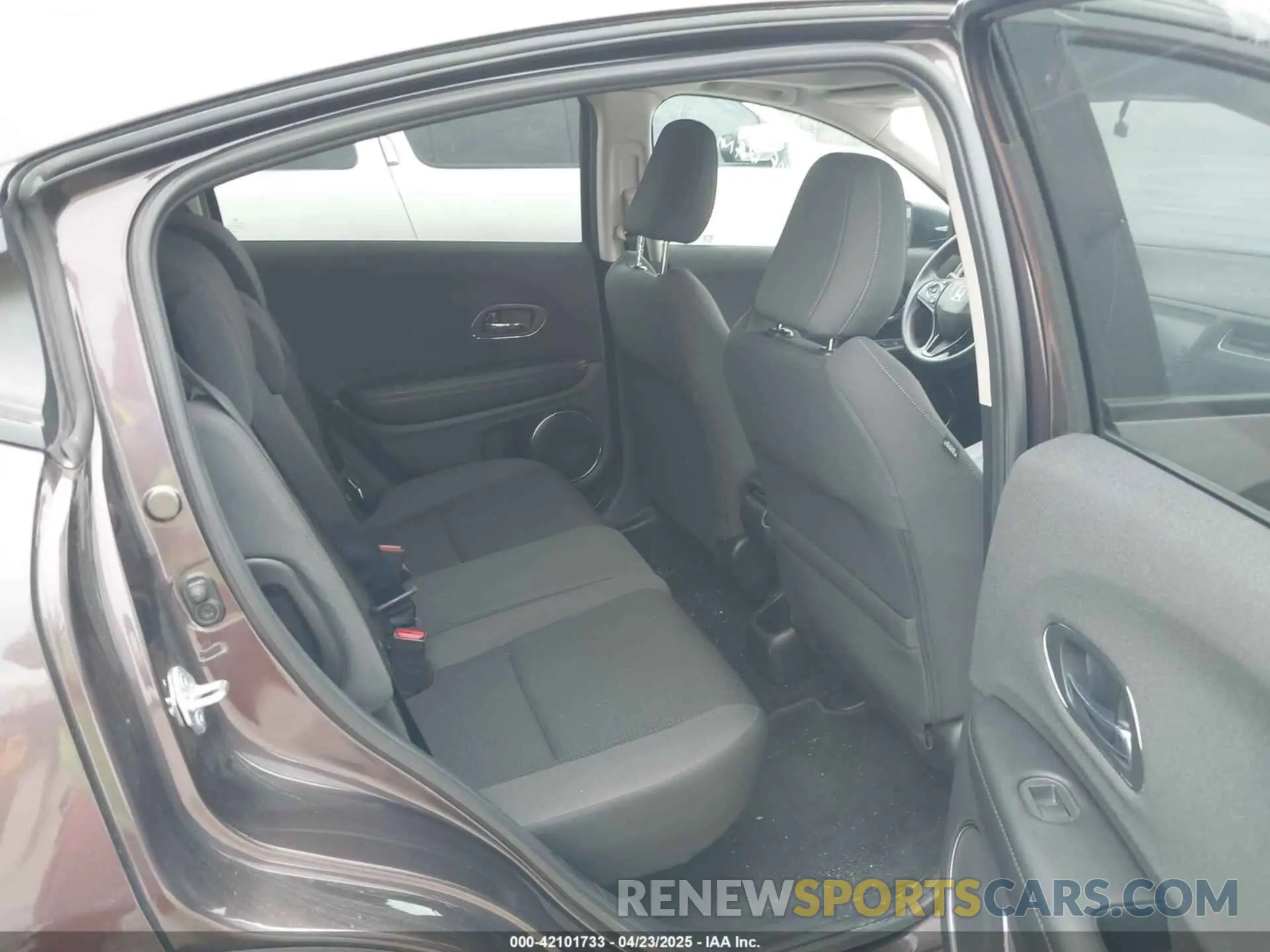 5 Photograph of a damaged car 3CZRU6H58MM720819 HONDA HR-V 2021