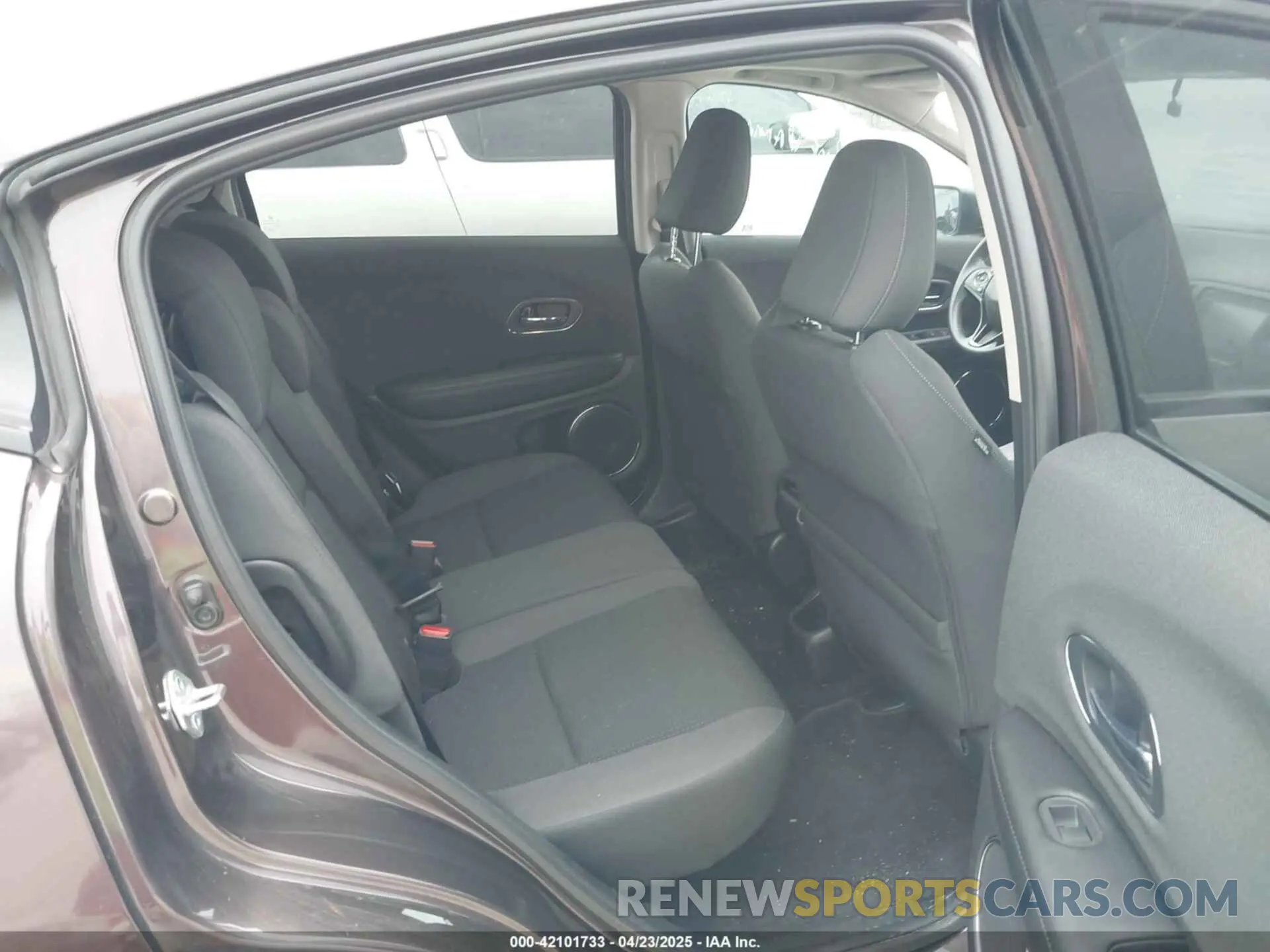 8 Photograph of a damaged car 3CZRU6H58MM720819 HONDA HR-V 2021