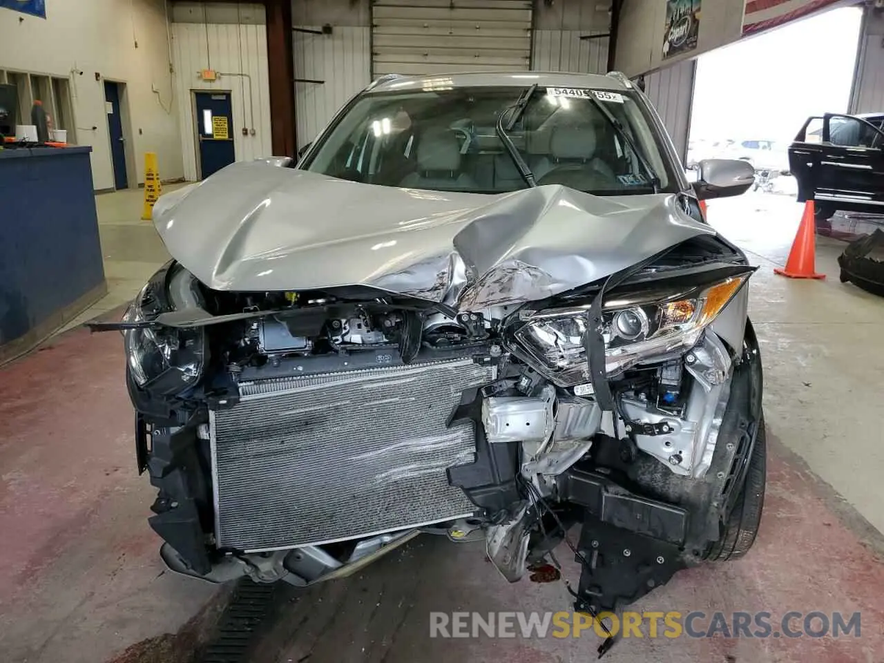 5 Photograph of a damaged car 3CZRU6H58MM723218 HONDA HR-V 2021