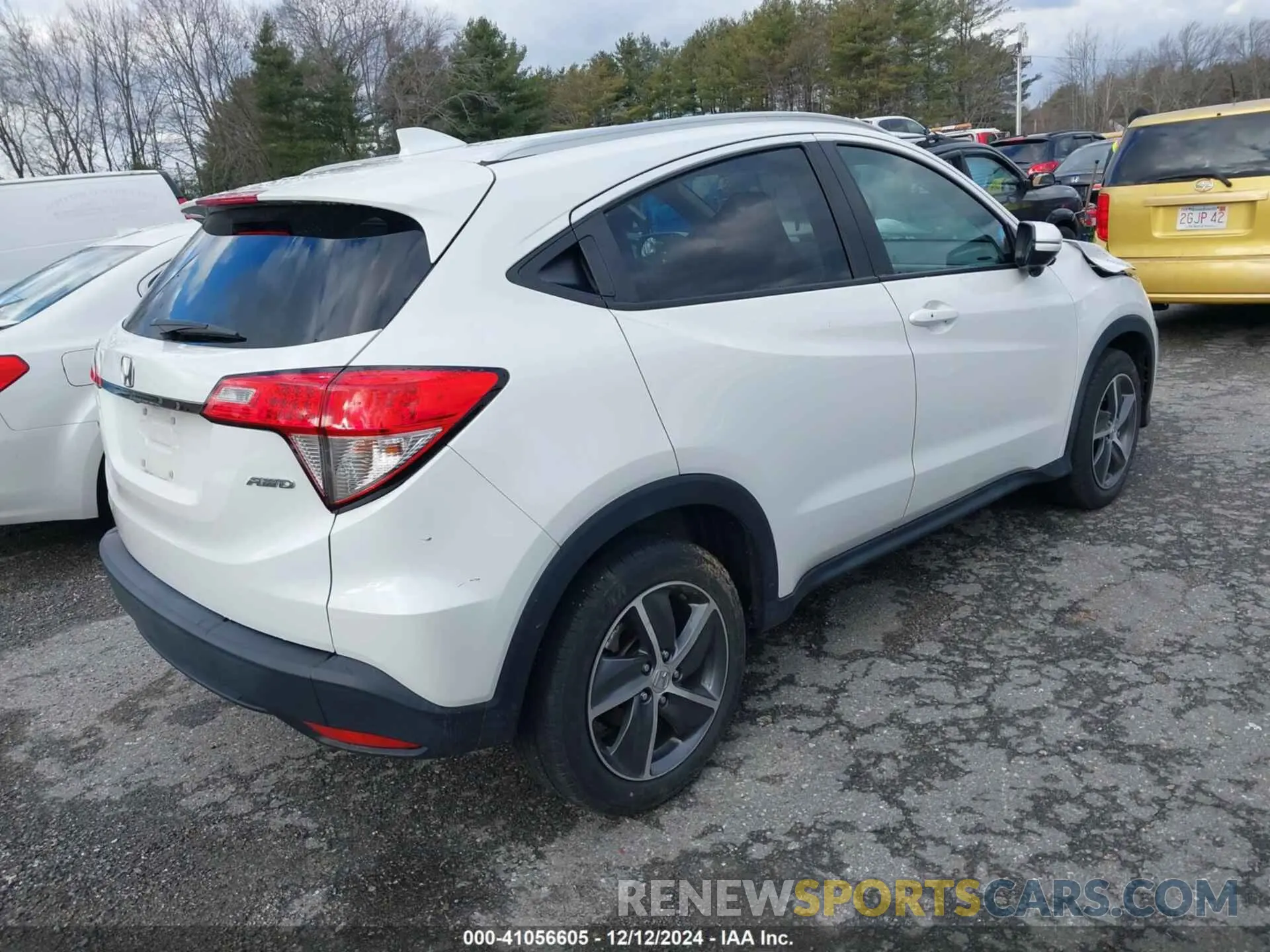 4 Photograph of a damaged car 3CZRU6H58MM743050 HONDA HR-V 2021
