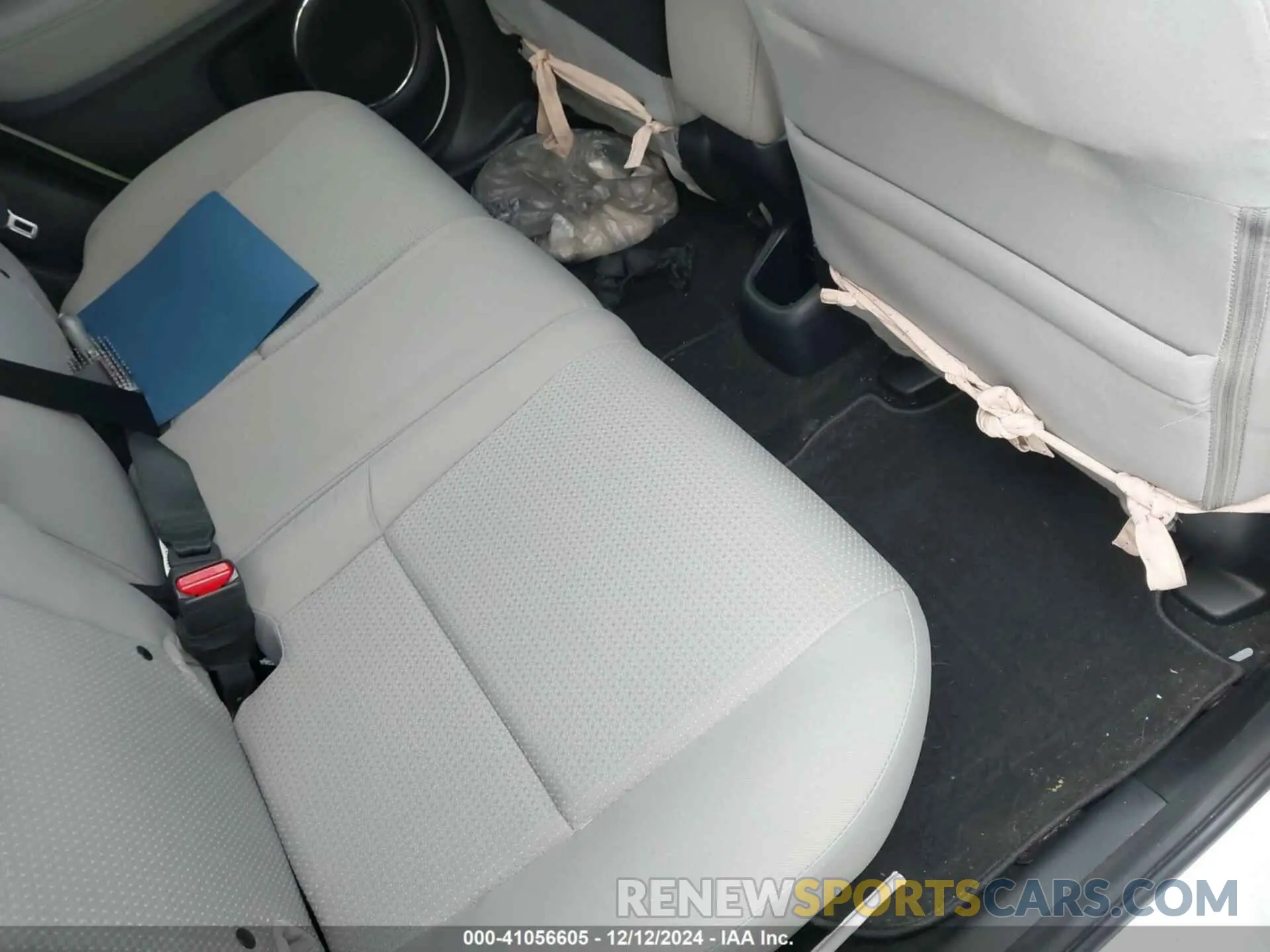 8 Photograph of a damaged car 3CZRU6H58MM743050 HONDA HR-V 2021