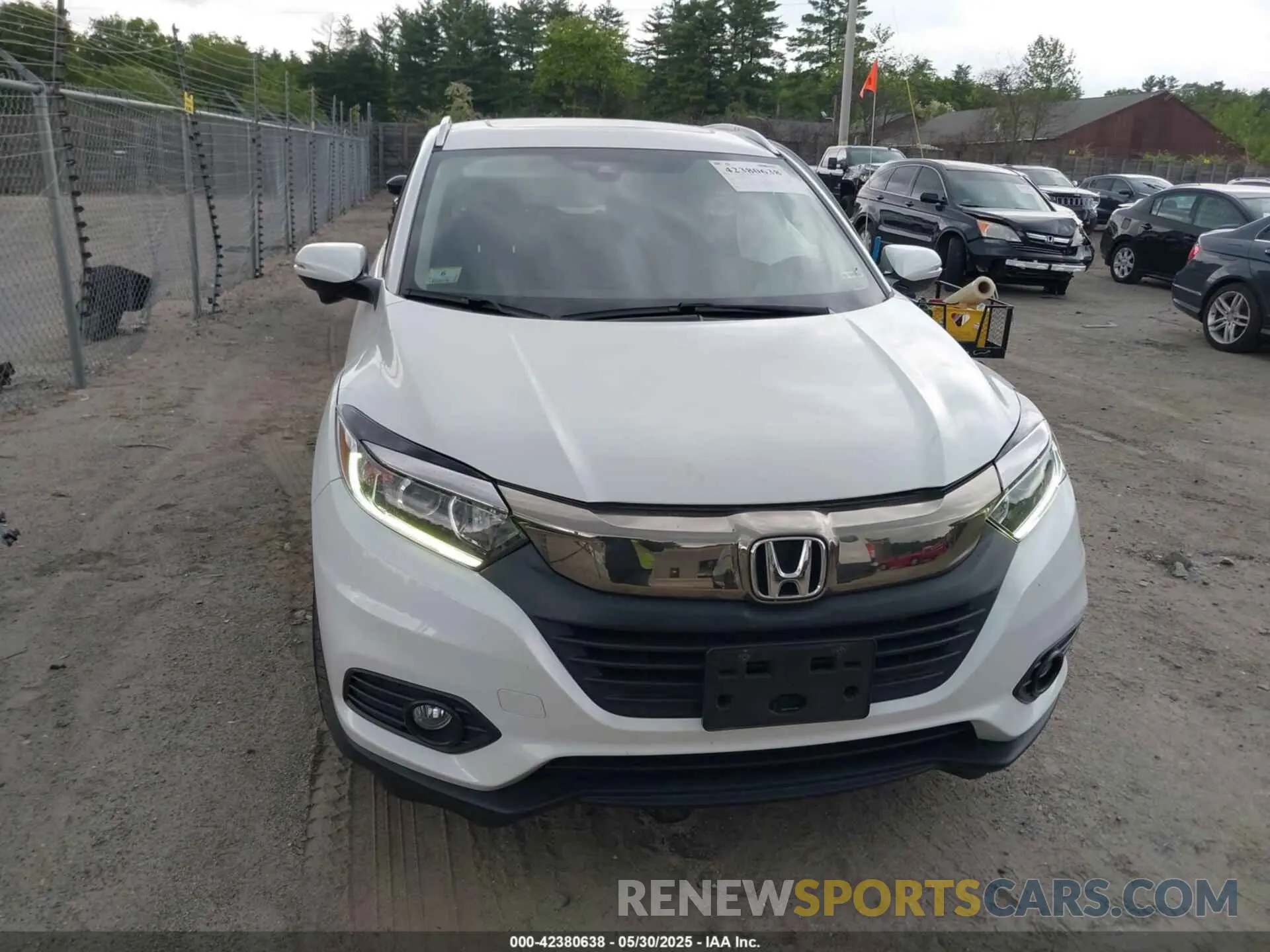 12 Photograph of a damaged car 3CZRU6H58MM753643 HONDA HR-V 2021