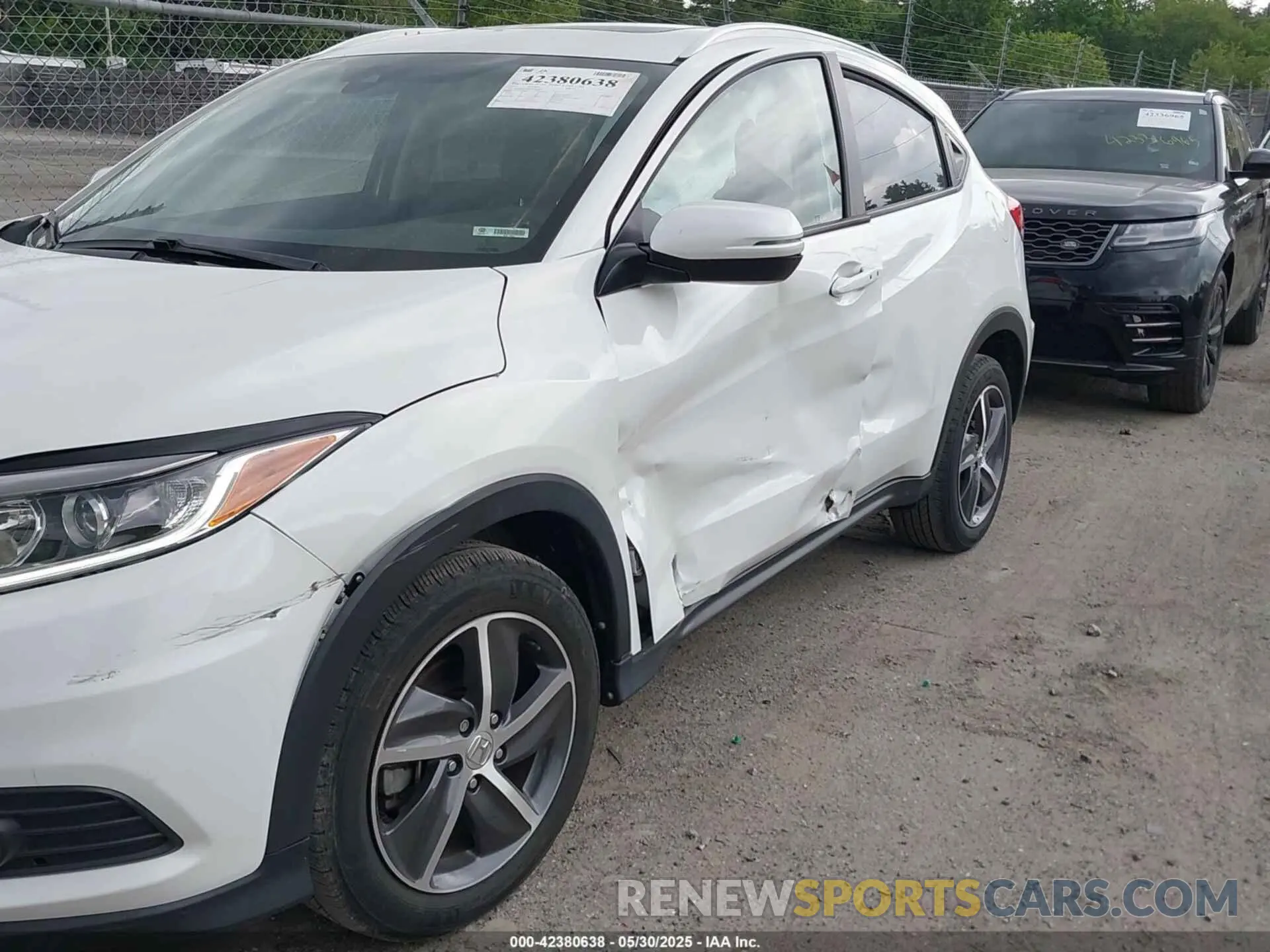 6 Photograph of a damaged car 3CZRU6H58MM753643 HONDA HR-V 2021