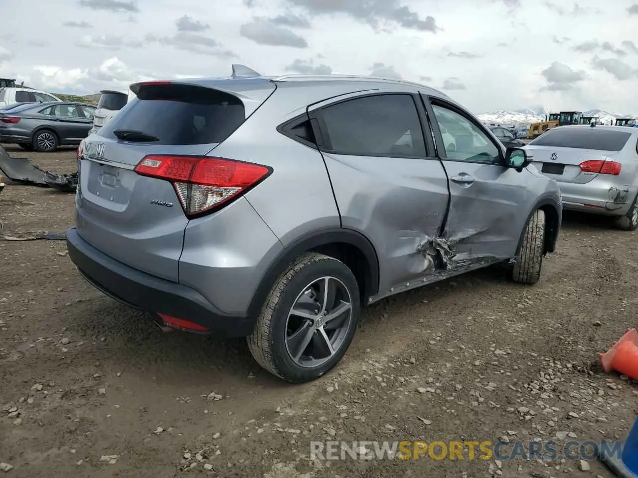 3 Photograph of a damaged car 3CZRU6H58MM754081 HONDA HR-V 2021