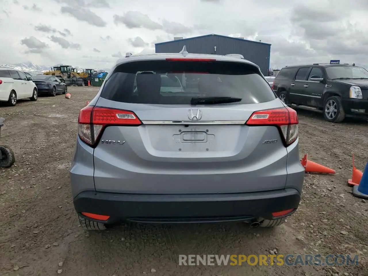 6 Photograph of a damaged car 3CZRU6H58MM754081 HONDA HR-V 2021