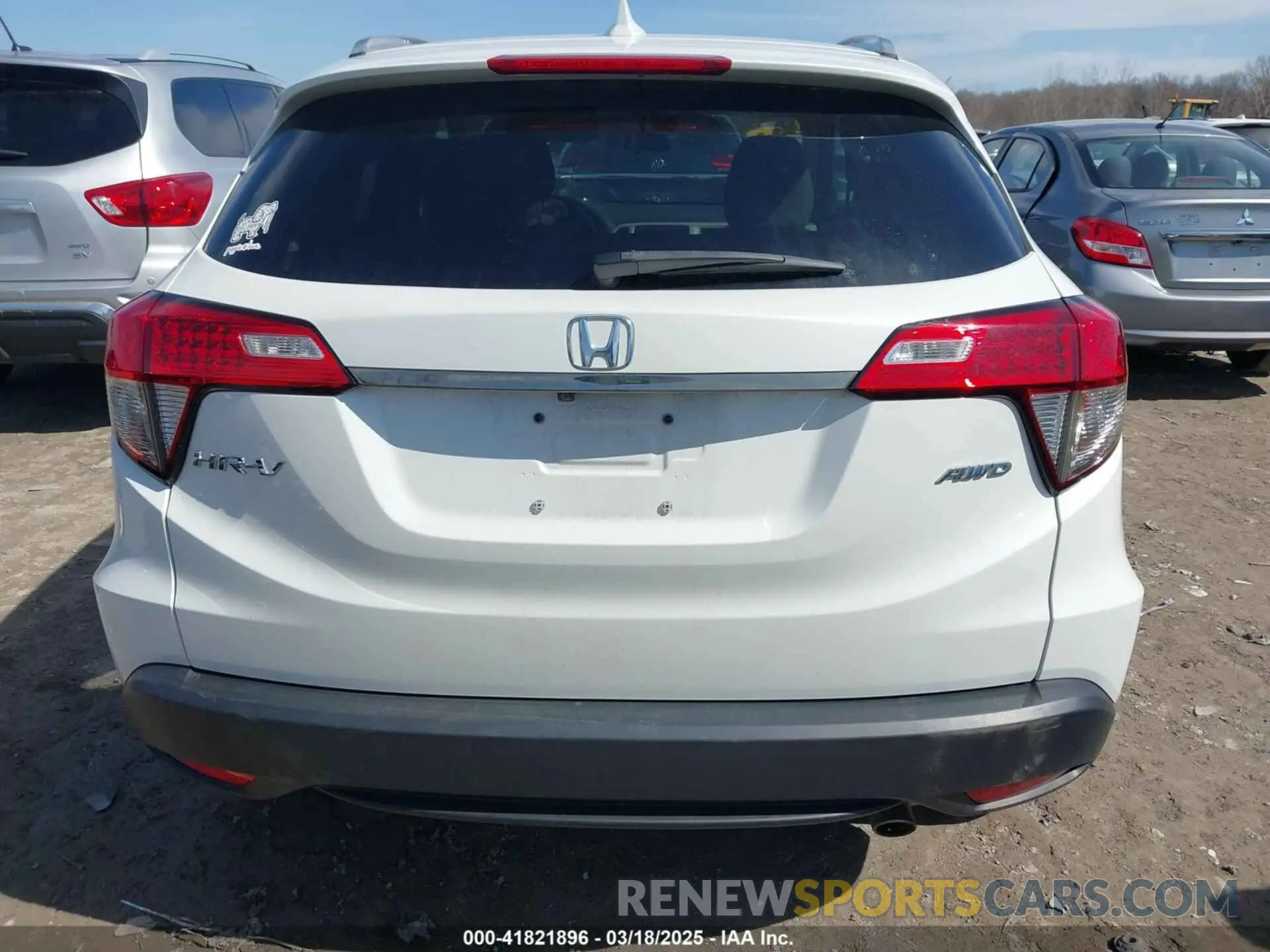 16 Photograph of a damaged car 3CZRU6H59MM727844 HONDA HR-V 2021