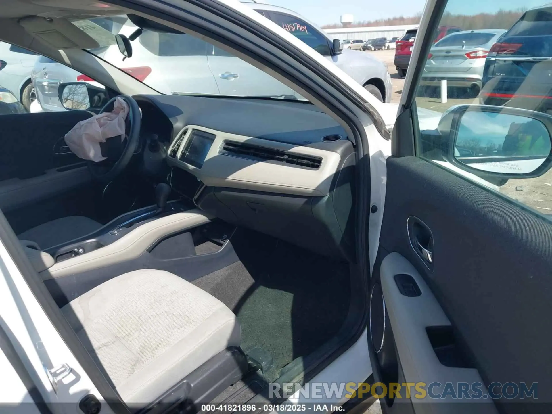 5 Photograph of a damaged car 3CZRU6H59MM727844 HONDA HR-V 2021
