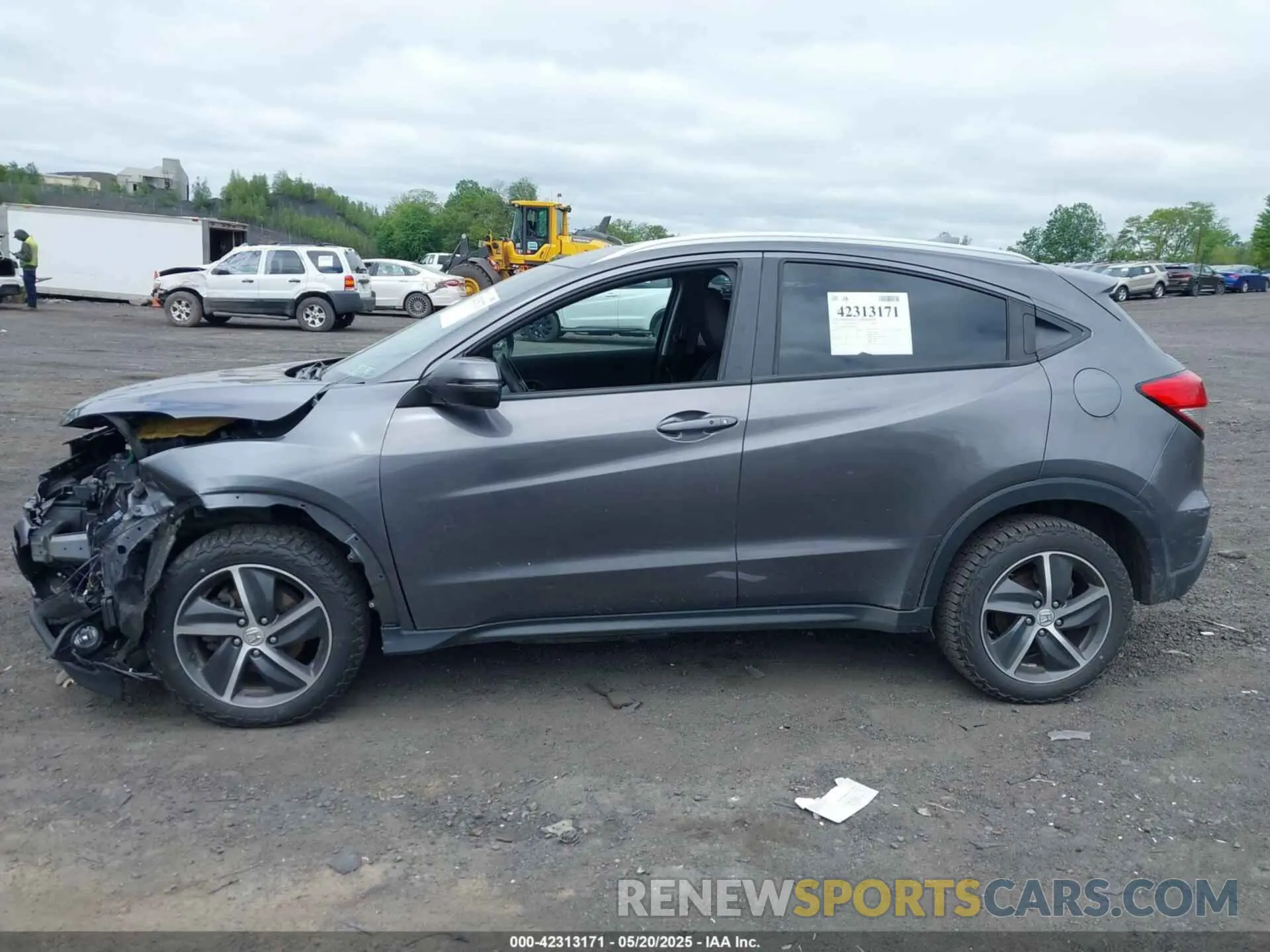 14 Photograph of a damaged car 3CZRU6H5XMM700605 HONDA HR-V 2021