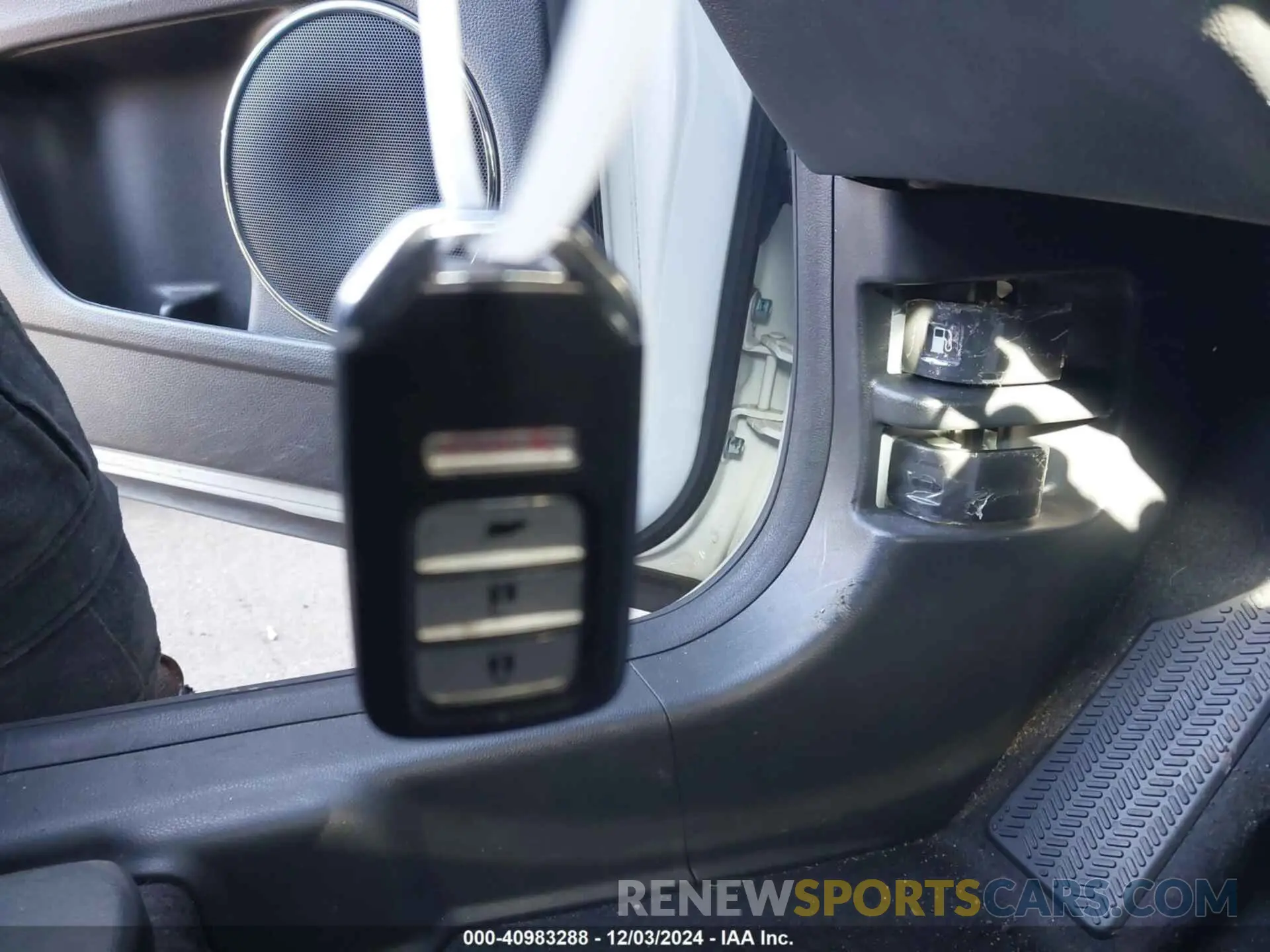 11 Photograph of a damaged car 3CZRU6H5XMM750887 HONDA HR-V 2021
