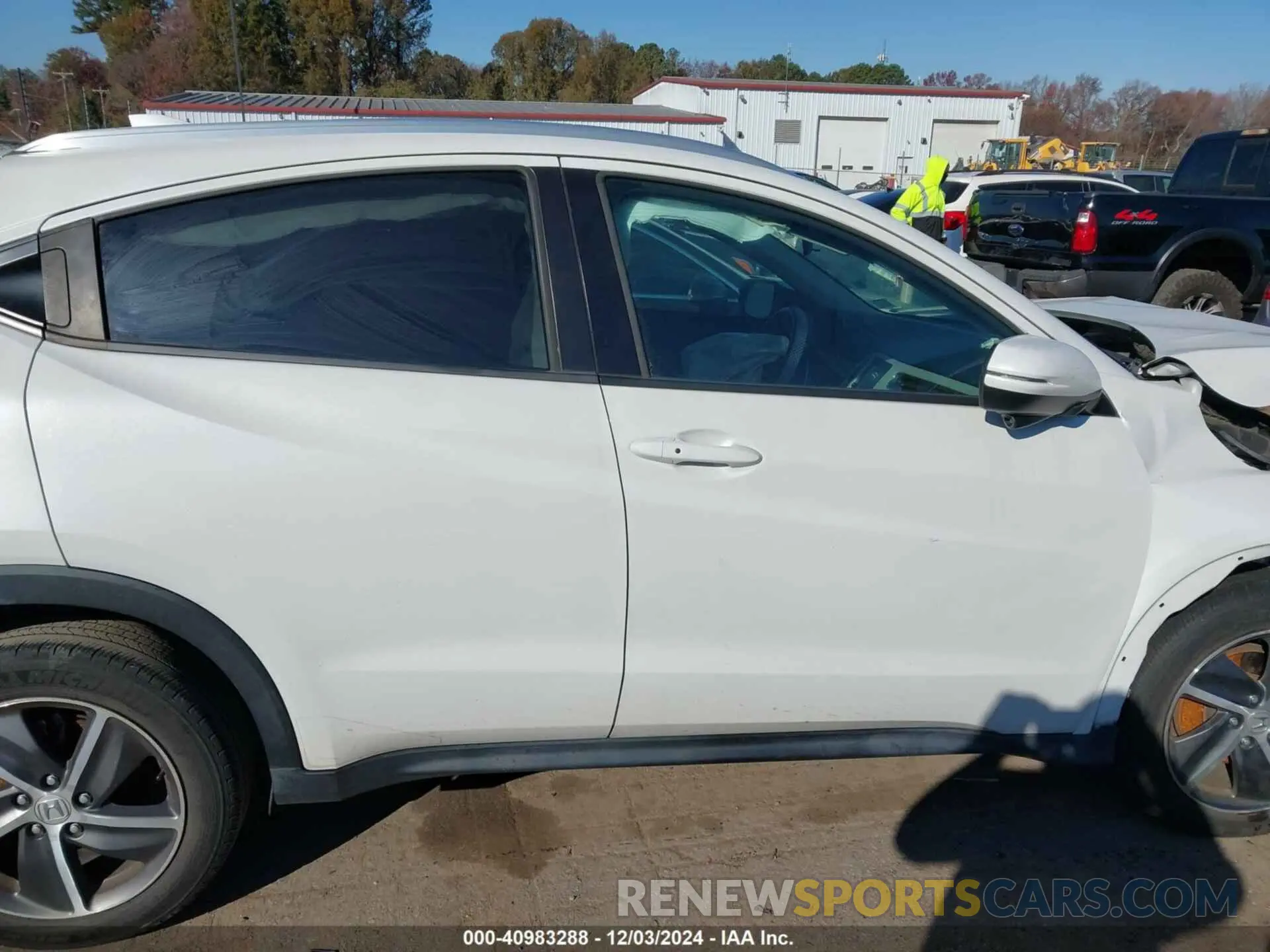 13 Photograph of a damaged car 3CZRU6H5XMM750887 HONDA HR-V 2021