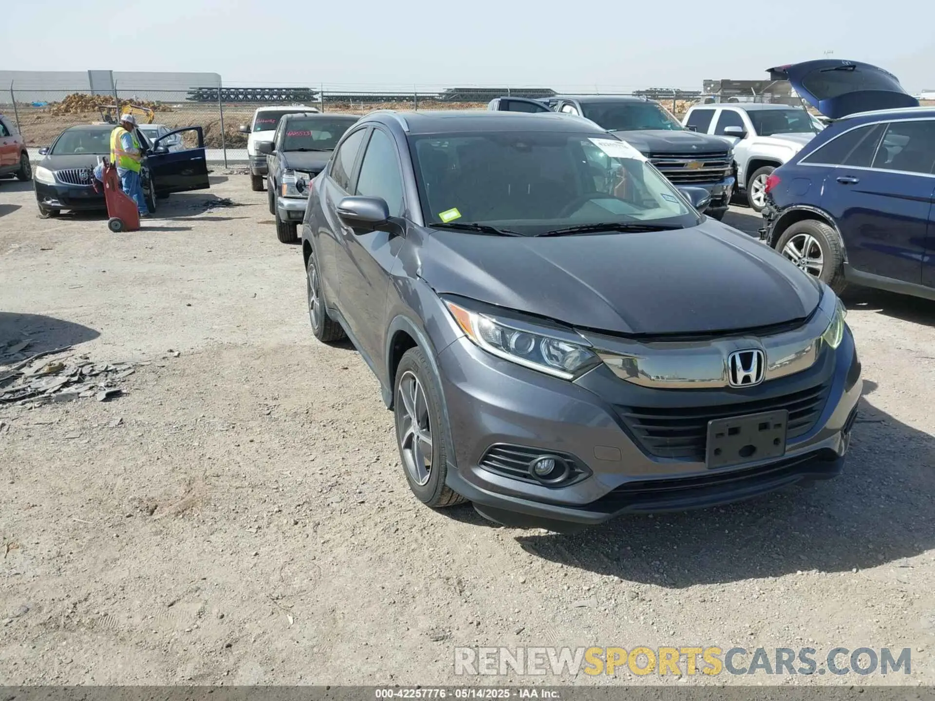 1 Photograph of a damaged car 3CZRU6H5XMM755751 HONDA HR-V 2021