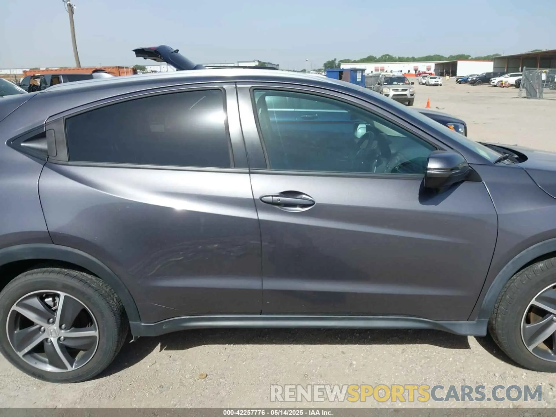 13 Photograph of a damaged car 3CZRU6H5XMM755751 HONDA HR-V 2021
