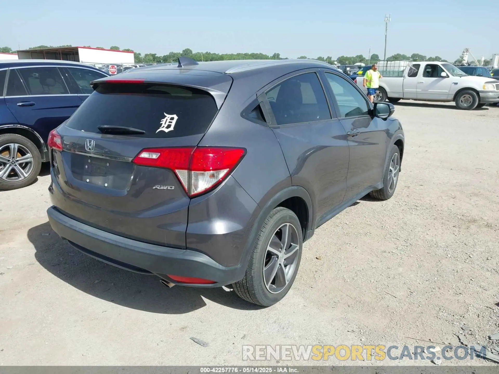 4 Photograph of a damaged car 3CZRU6H5XMM755751 HONDA HR-V 2021
