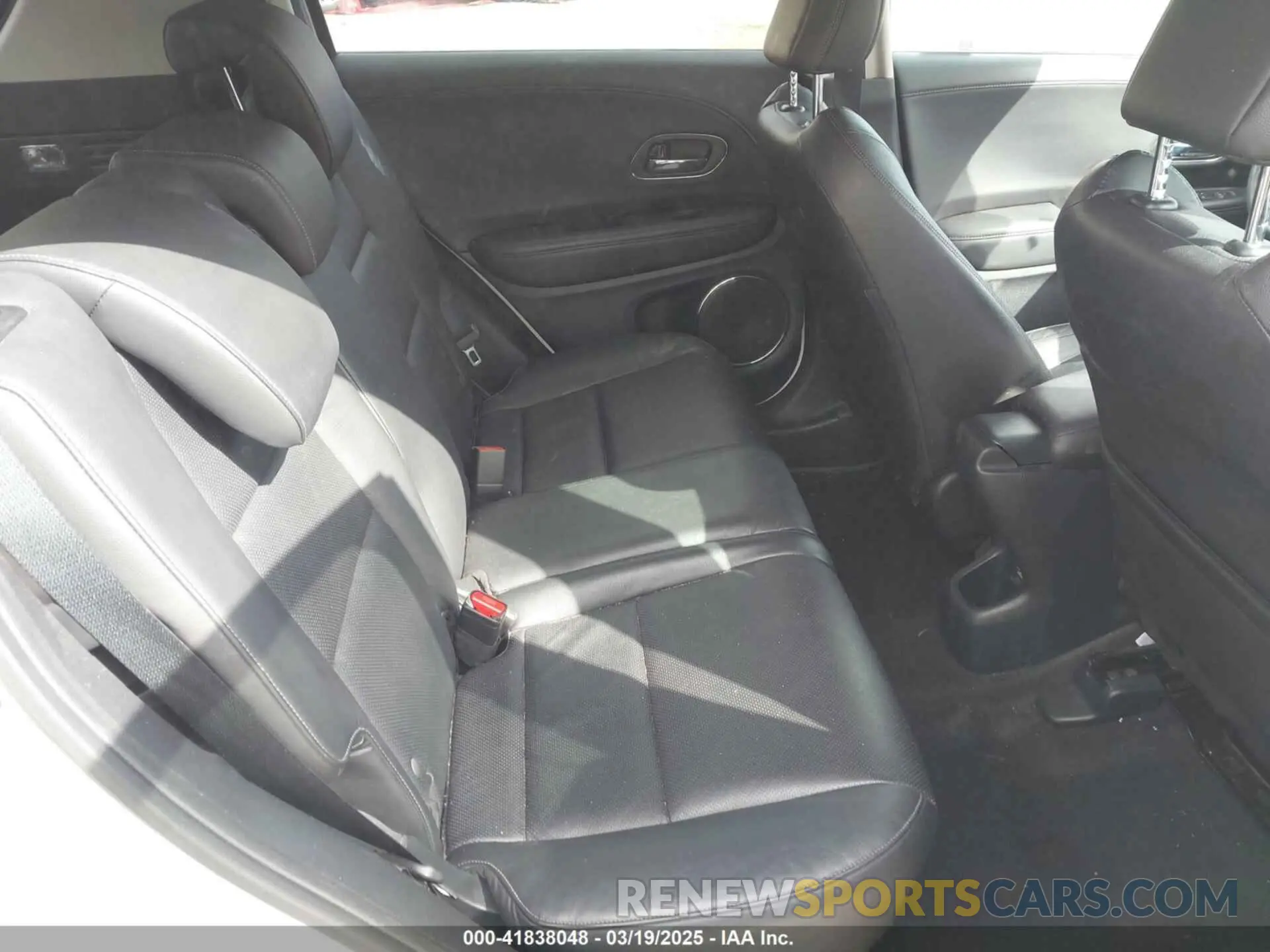 8 Photograph of a damaged car 3CZRU6H72MM739898 HONDA HR-V 2021