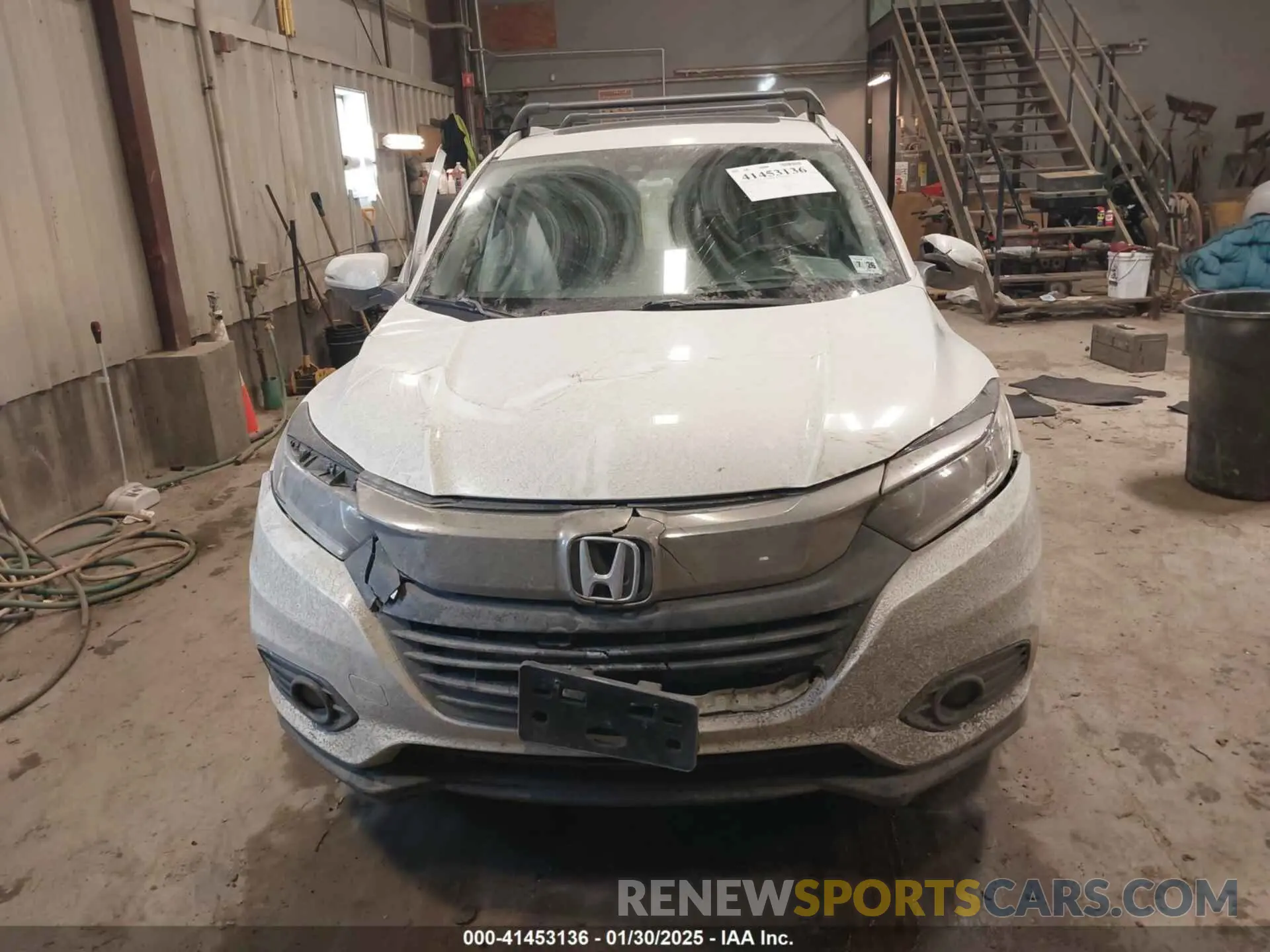 11 Photograph of a damaged car 3CZRU6H72MM744244 HONDA HR-V 2021