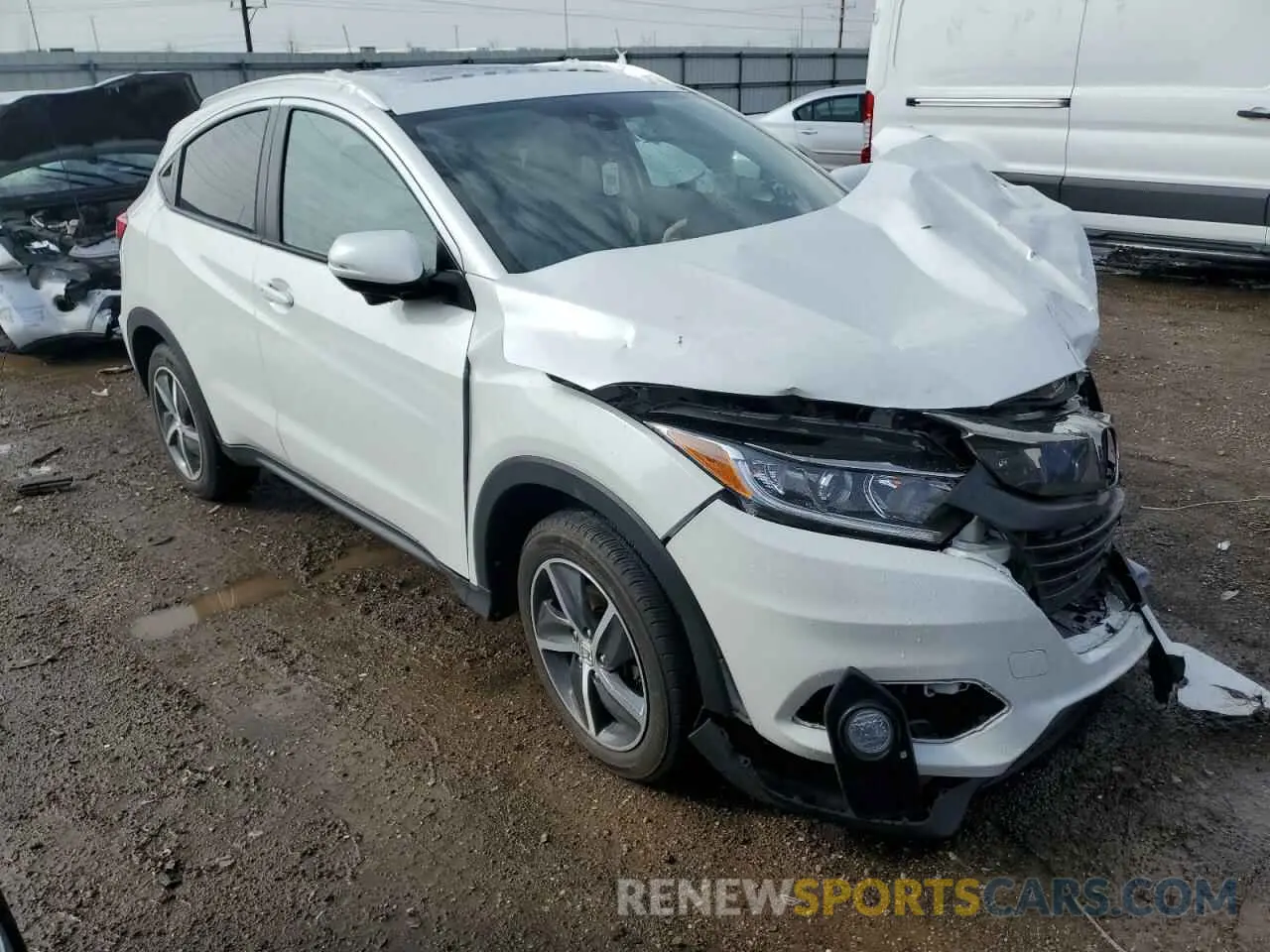 4 Photograph of a damaged car 3CZRU6H76MM711635 HONDA HR-V 2021