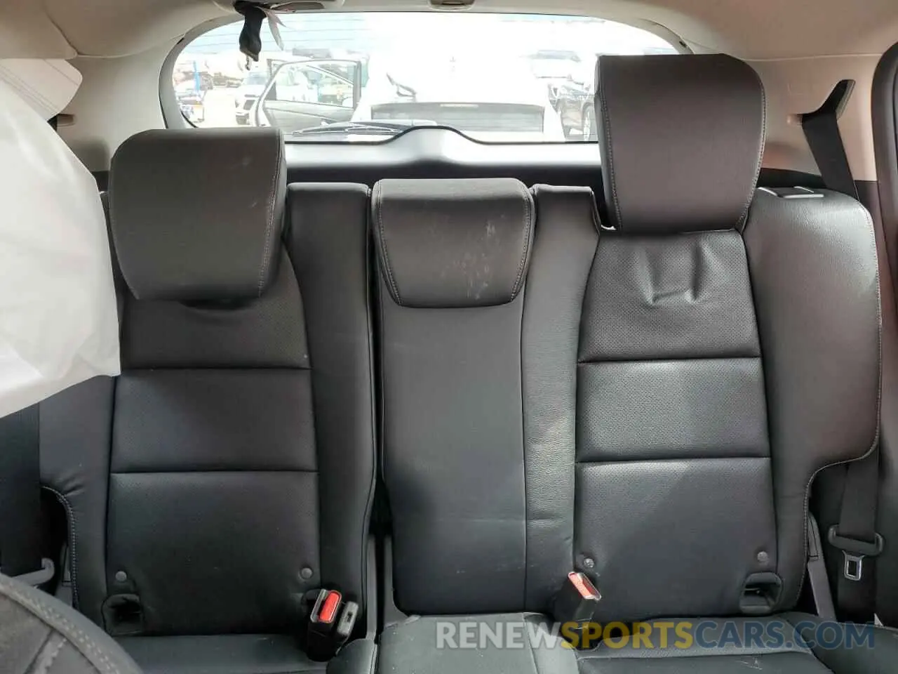 10 Photograph of a damaged car 3CZRU6H78MM703357 HONDA HR-V 2021