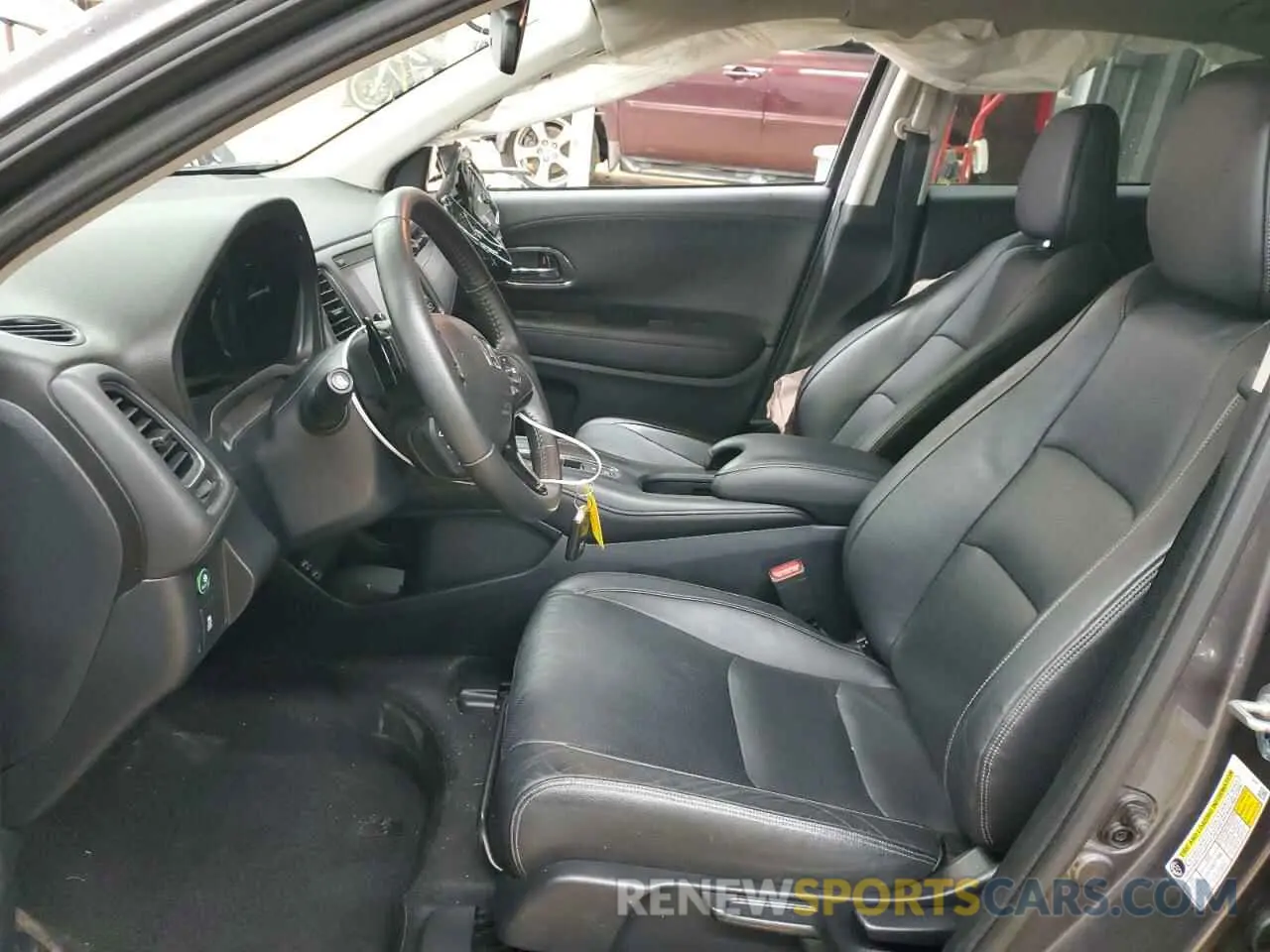 7 Photograph of a damaged car 3CZRU6H79MM704131 HONDA HR-V 2021