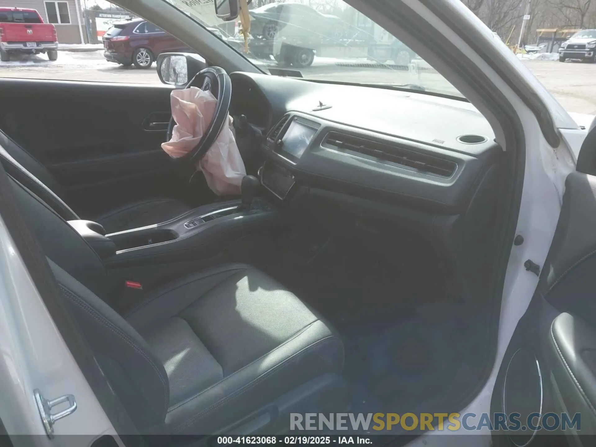 5 Photograph of a damaged car 3CZRU6H7XMM739955 HONDA HR-V 2021