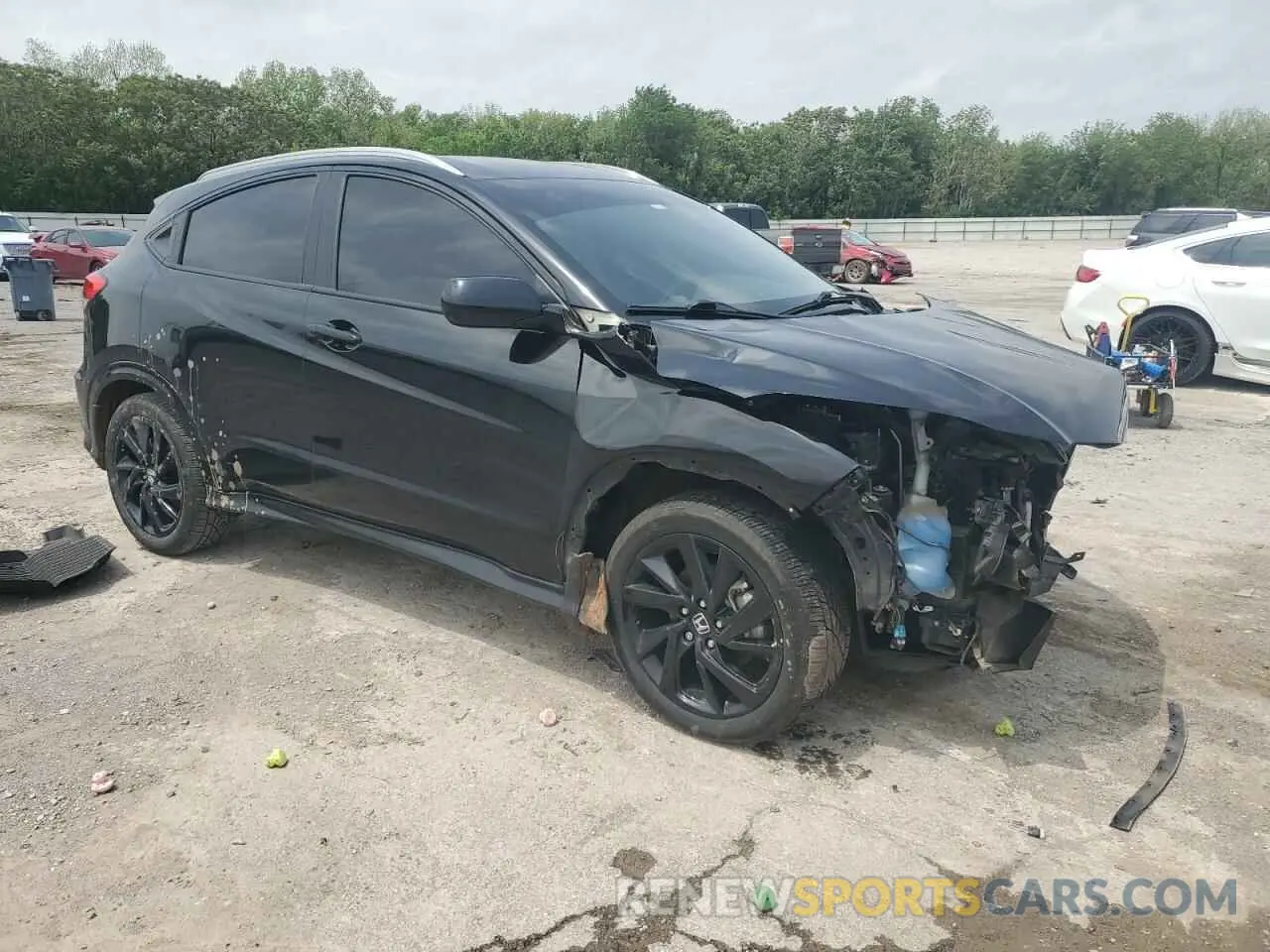 4 Photograph of a damaged car 3CZRU5H10NM744315 HONDA HR-V 2022