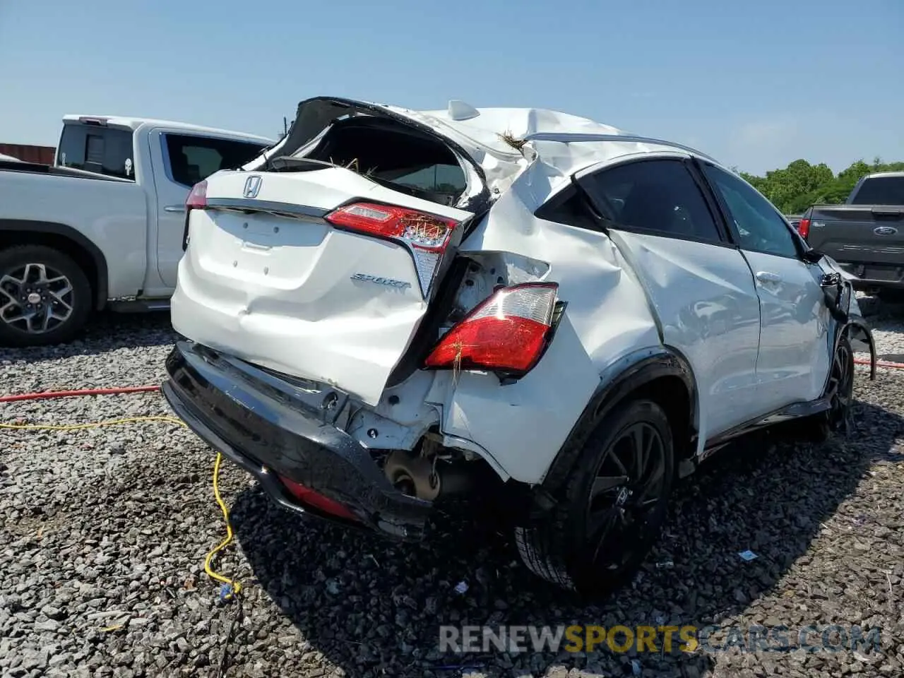 3 Photograph of a damaged car 3CZRU5H11NM701103 HONDA HR-V 2022