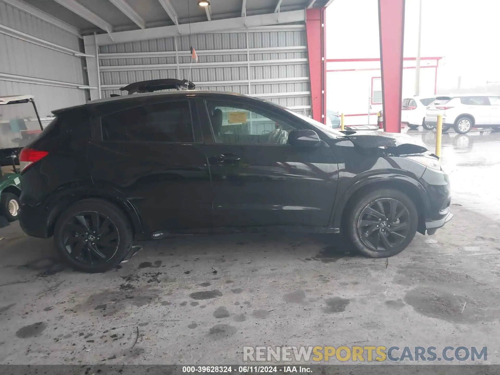 13 Photograph of a damaged car 3CZRU5H11NM710125 HONDA HR-V 2022