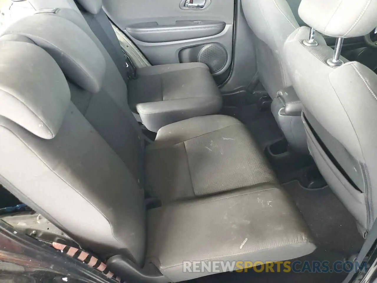 11 Photograph of a damaged car 3CZRU5H11NM712232 HONDA HR-V 2022
