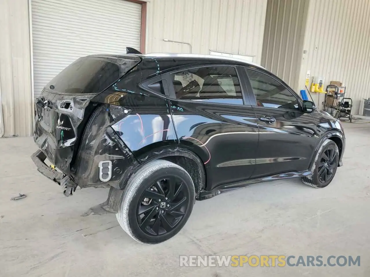 3 Photograph of a damaged car 3CZRU5H11NM712232 HONDA HR-V 2022