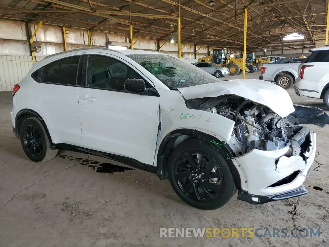 4 Photograph of a damaged car 3CZRU5H11NM730407 HONDA HR-V 2022