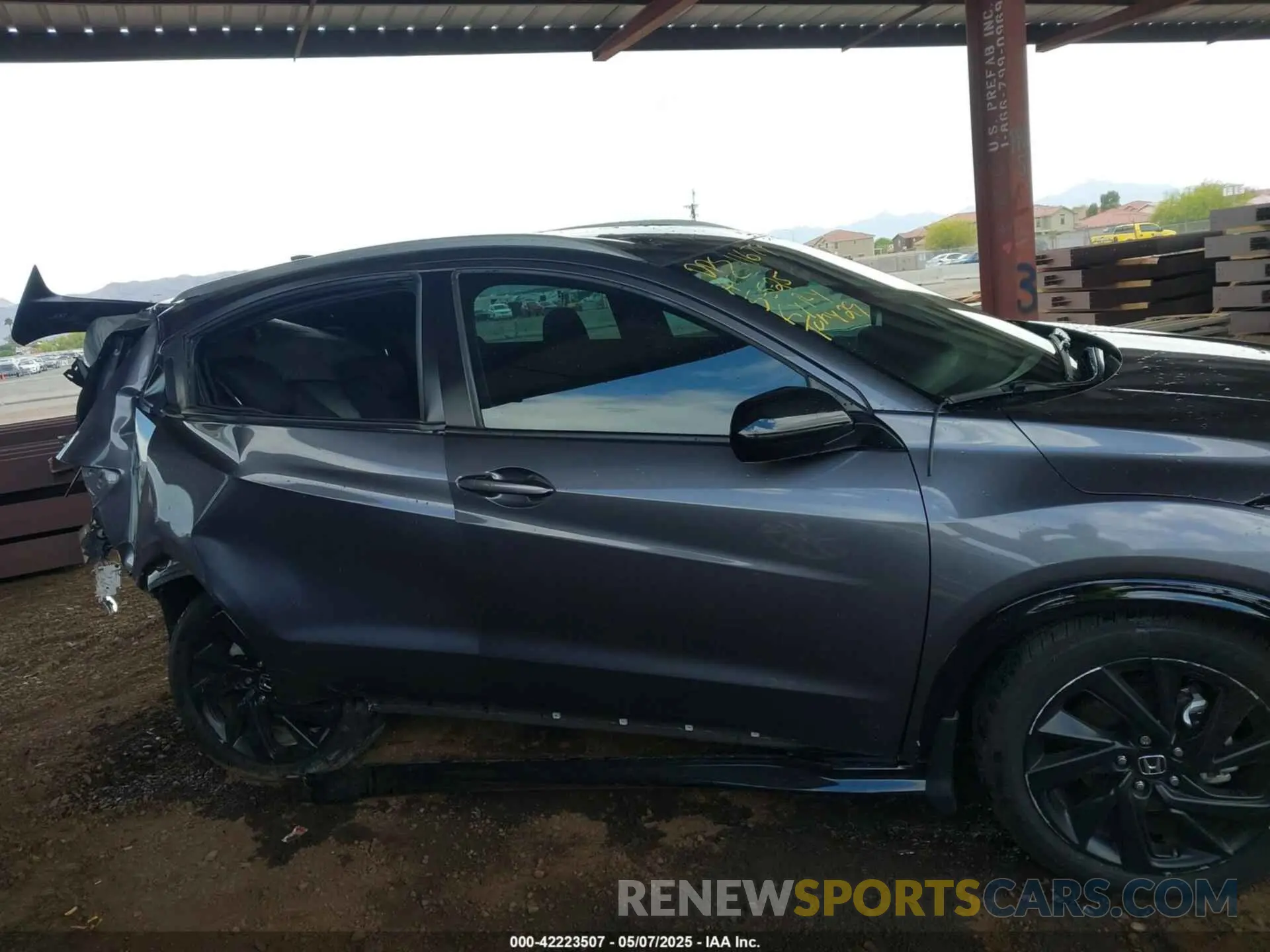 13 Photograph of a damaged car 3CZRU5H12NM714426 HONDA HR-V 2022