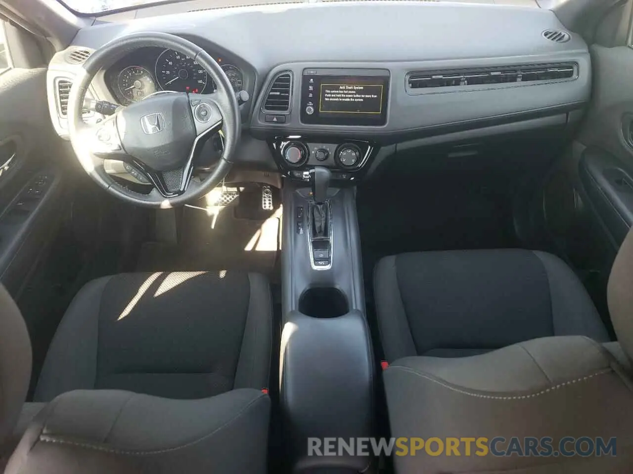 8 Photograph of a damaged car 3CZRU5H12NM724082 HONDA HR-V 2022