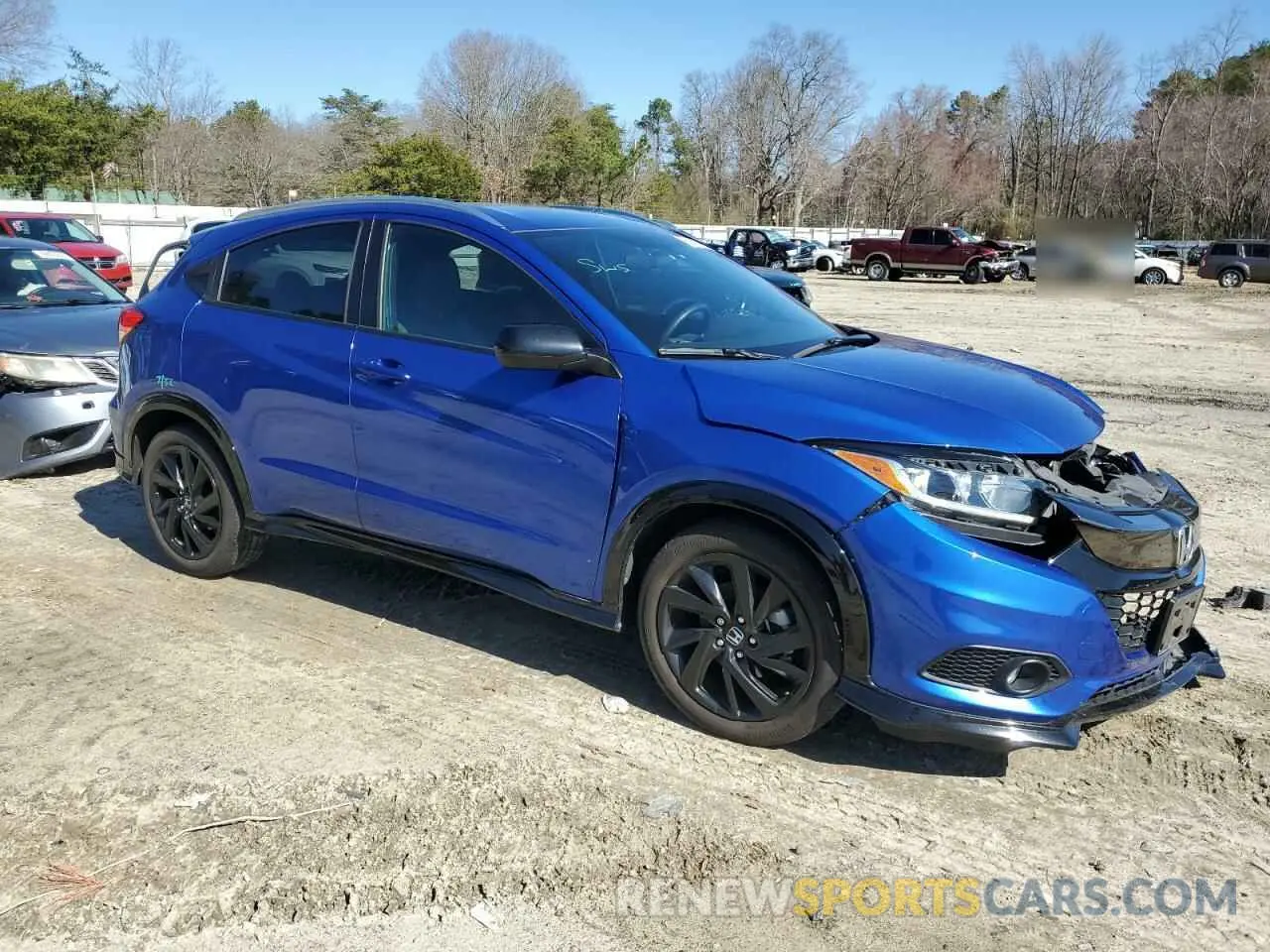 4 Photograph of a damaged car 3CZRU5H13NM710479 HONDA HR-V 2022